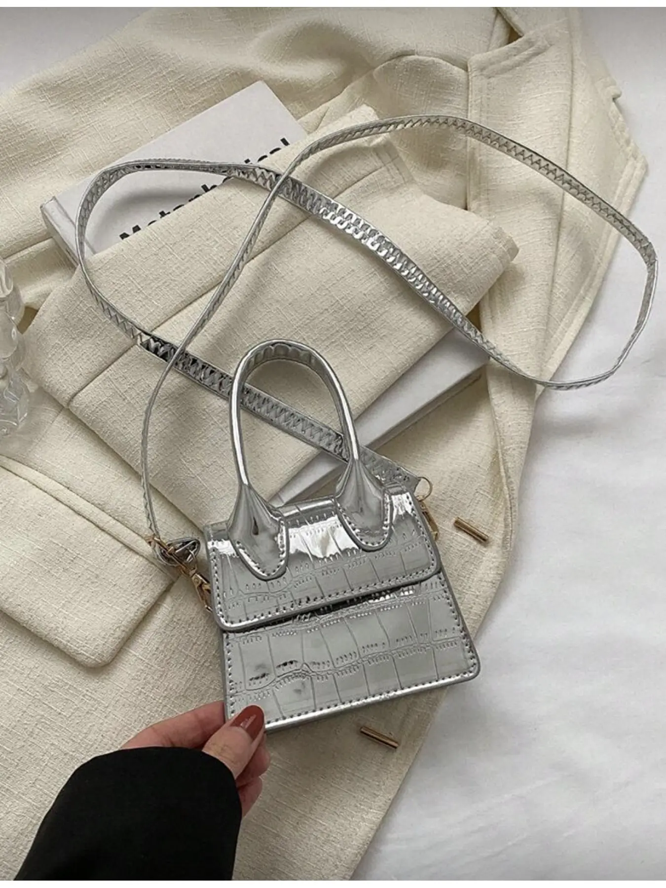 Crocodile Pattern Mini Handbag Crossbody Bag for Women Fashion Casual Small Tote Purse with Adjustable Strap Trendy Pu Leather