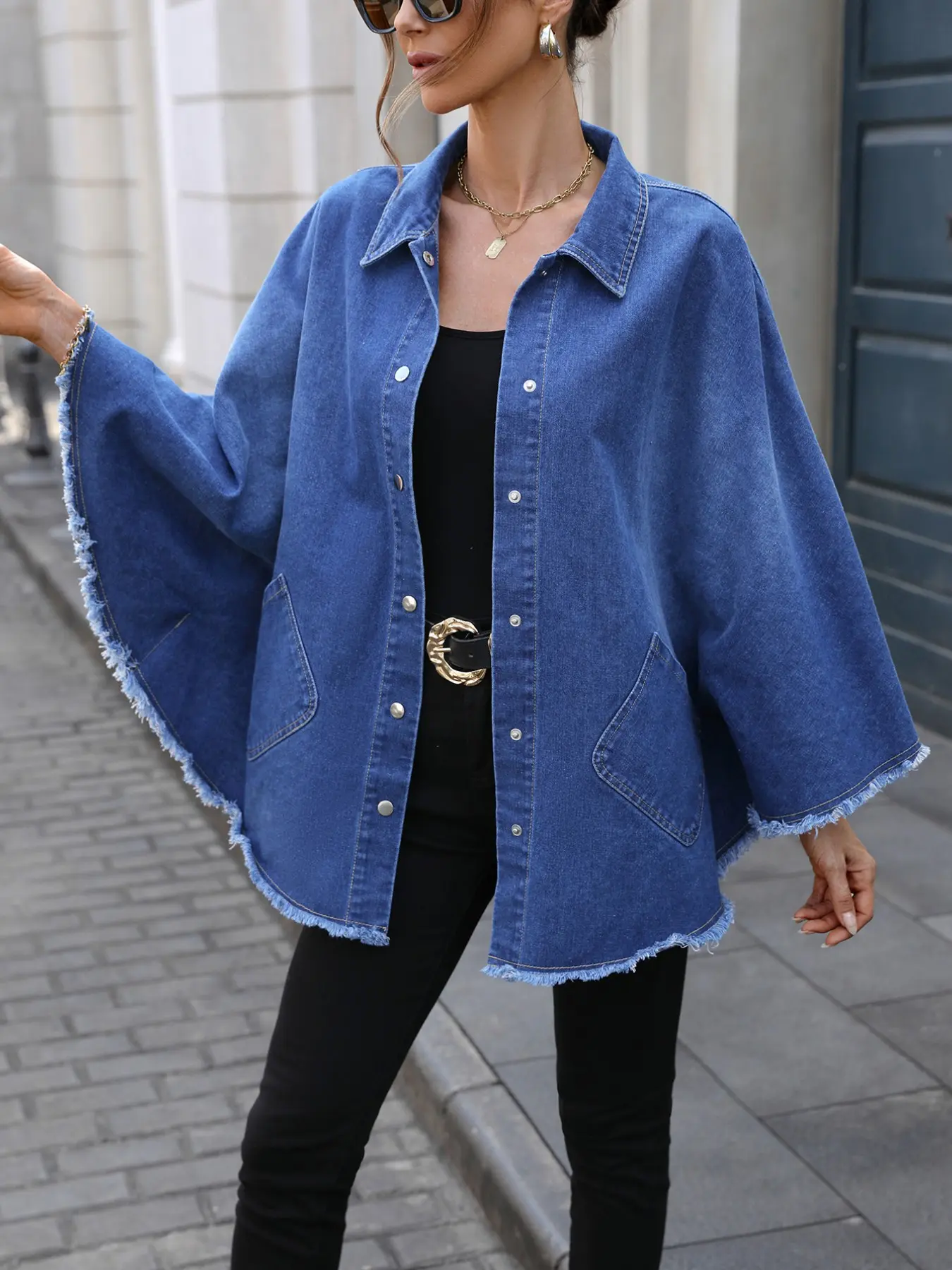 Plus Size Women's Lapel Edge Cape Wide Sleeve Dark Wash Denim Jacket, Front Button Side Pocket Loose Fit Washed Denim Coat, Boho Casual Outerwear Spring Fall