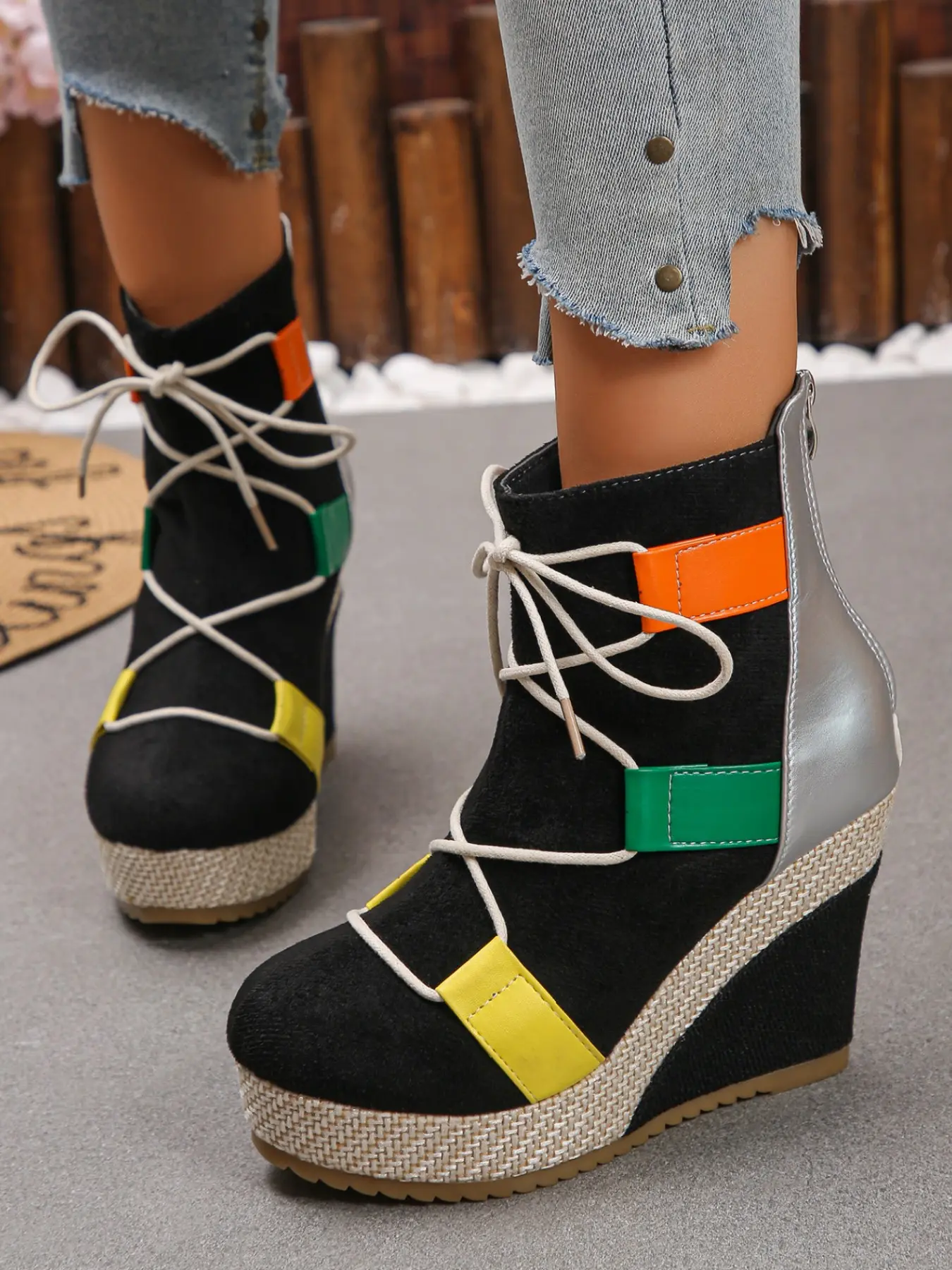 European and American Style Colorful Striped Heeled Boots for Women, Thick Sole Sandpaper Leather Streetwear Short Boot