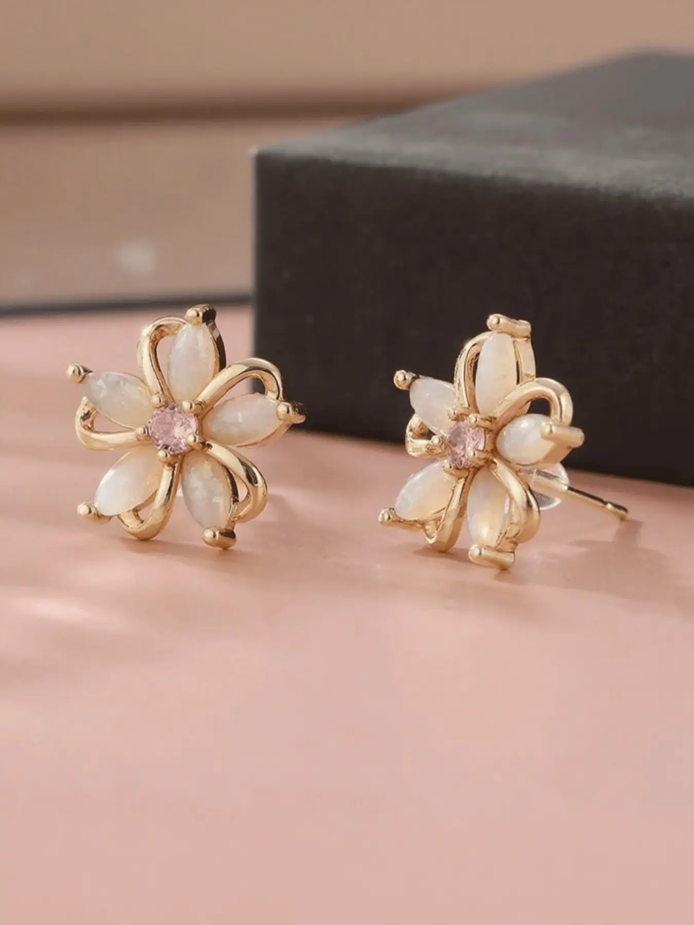 1 pair of synthetic opal jewelry flower earrings, designed specifically for women, suitable as party and festival accessories. Featuring an elegant floral design, they serve as an ideal perfect gift choice.