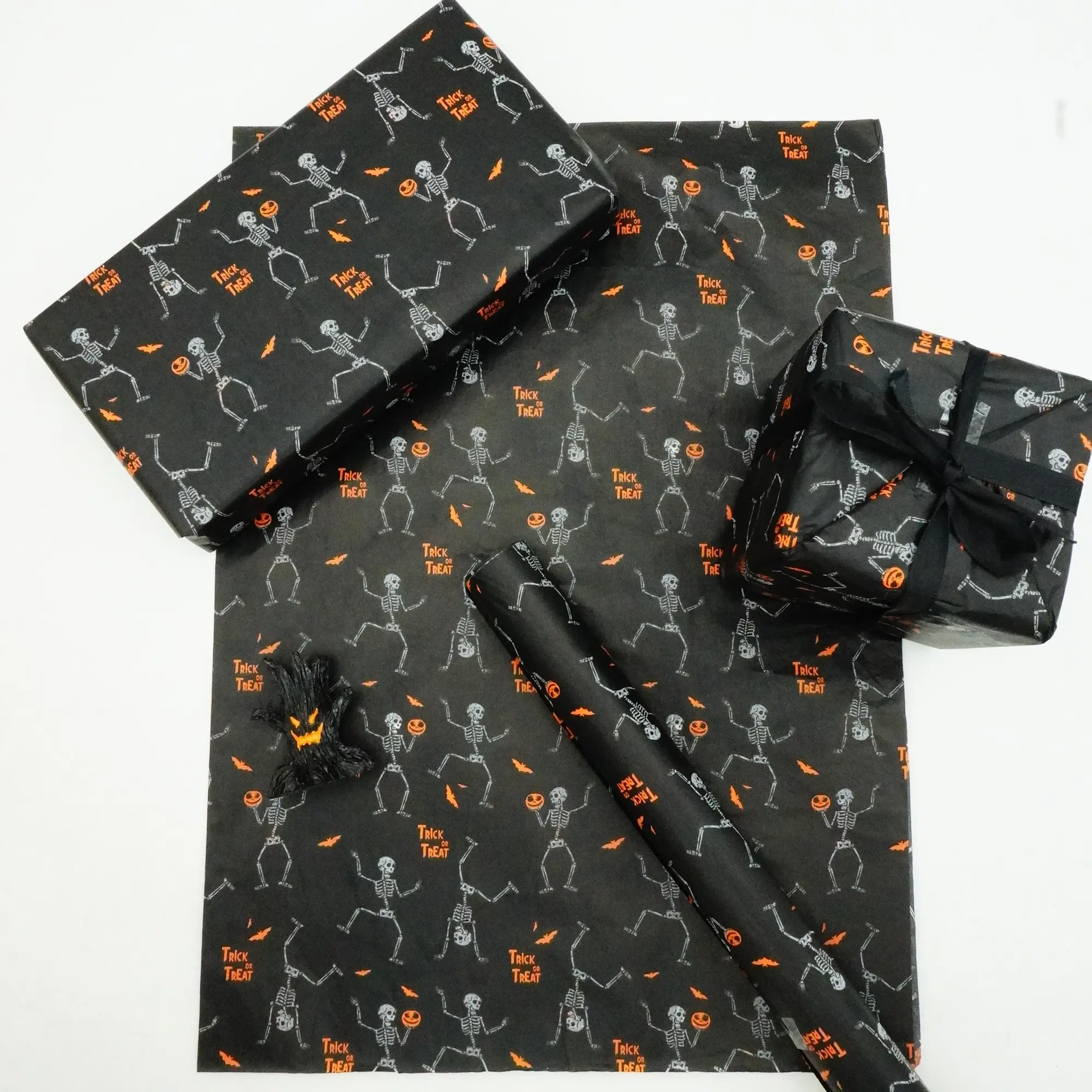 Dancing Skeleton English Pattern Gift Packaging Paper, Bouquet Supplies, Gift Bag Tissue Paper, Flower Wrapping Paper, Suitable for Thanksgiving, Halloween, Christmas Parties and Any Occasion Decorations