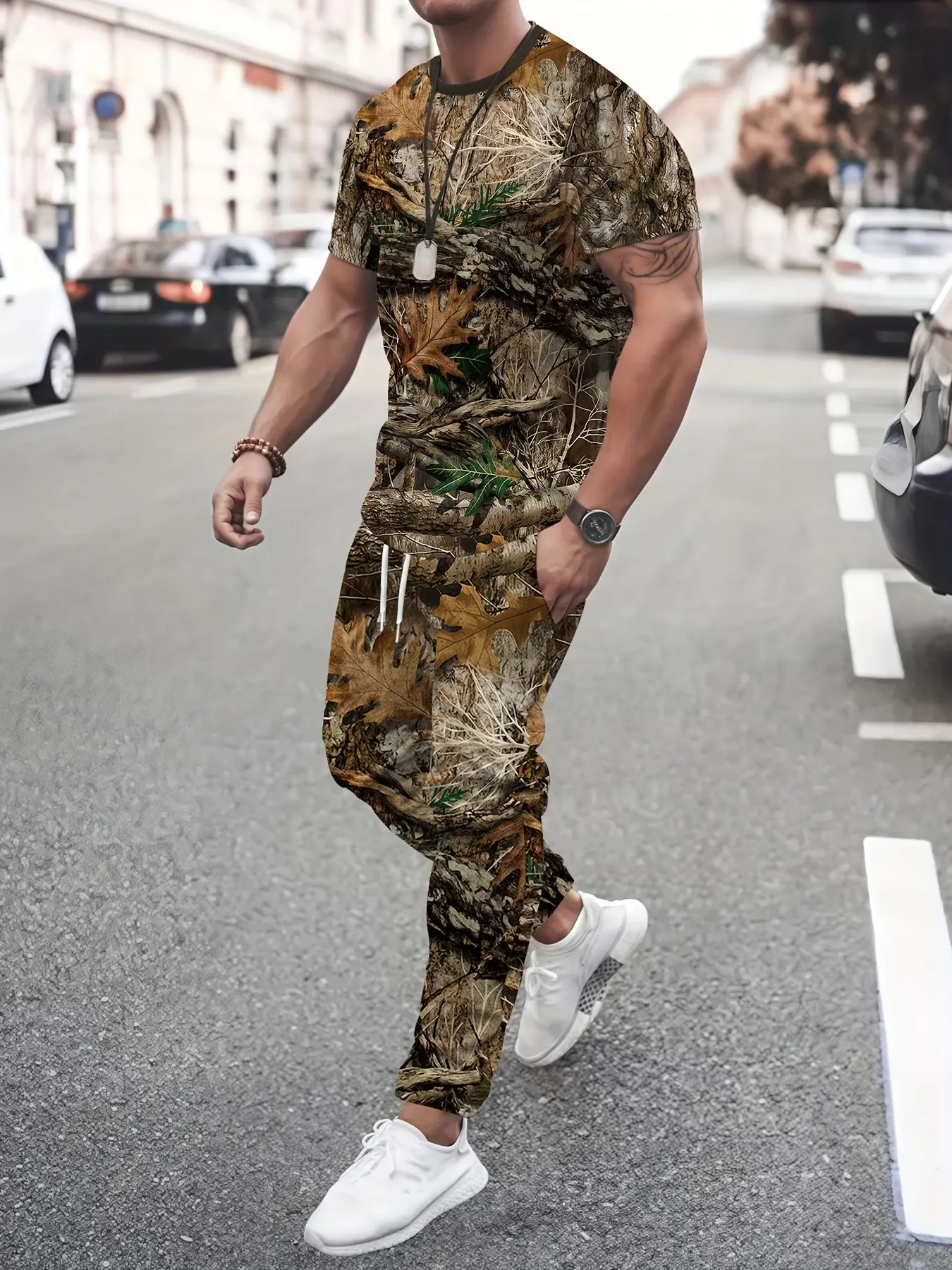 Men's Jungle Camo Print Short Sleeve T-Shirt & Drawstring Pants Set, Casual Slim Fit Outdoor Fashion, All Seasons 2-Piece