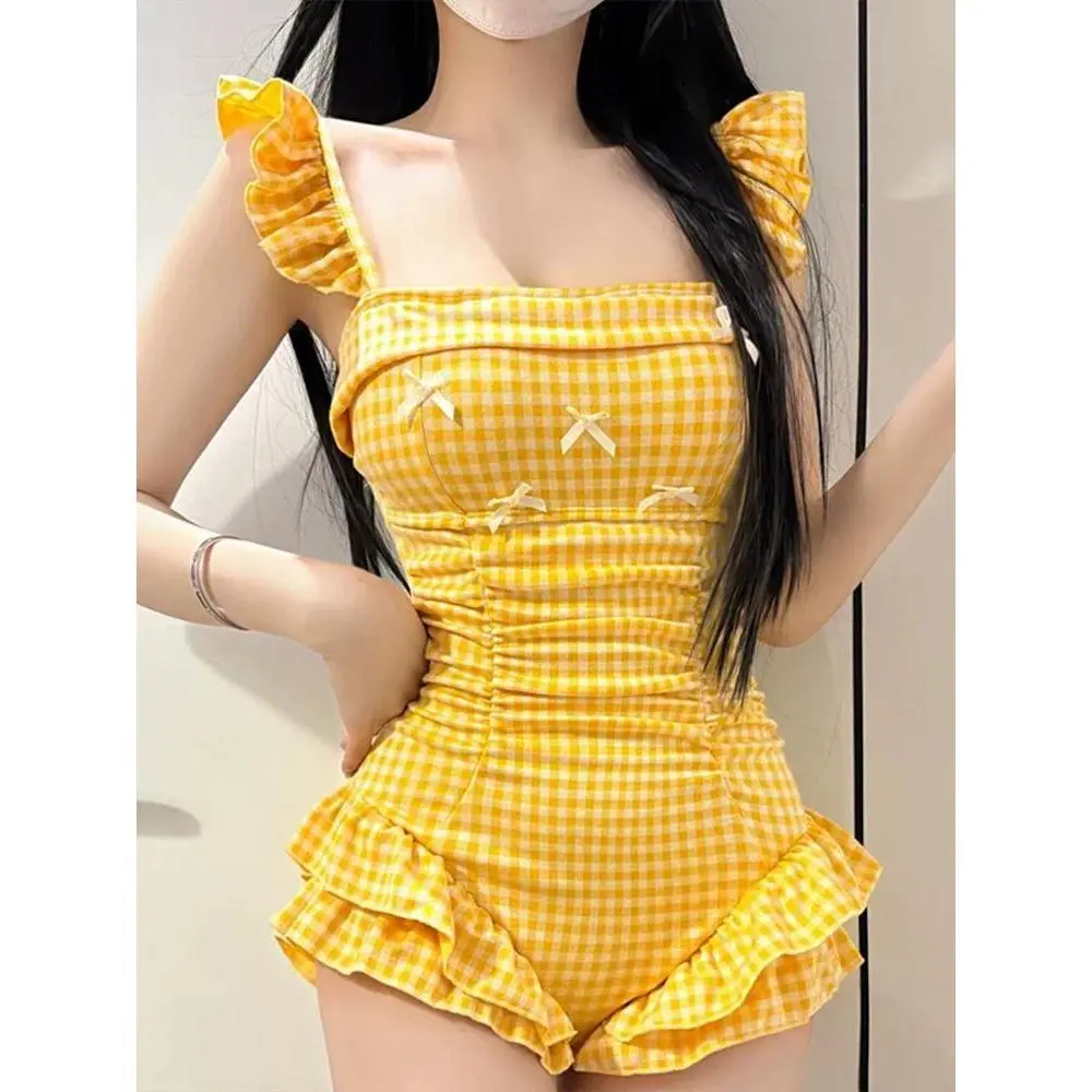Sexy Korean Fashion Conservative Bow Swimsuit One Piece Plaid Ruffles Wrinkled Strapless Bodysuit Bikini Cute Beach Outfits
