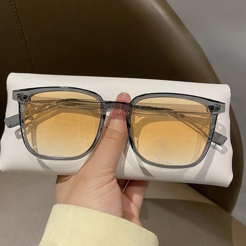 New color-changing myopia glasses men's high-value and thin square black thick frame women's professional with anti-blue light degree