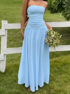 Elegant Strapless Floor-Length Dress, Pleated Fitted Waist, Voluminous Flowing Skirt, French-Inspired Chic Look, Ideal for Photoshoots