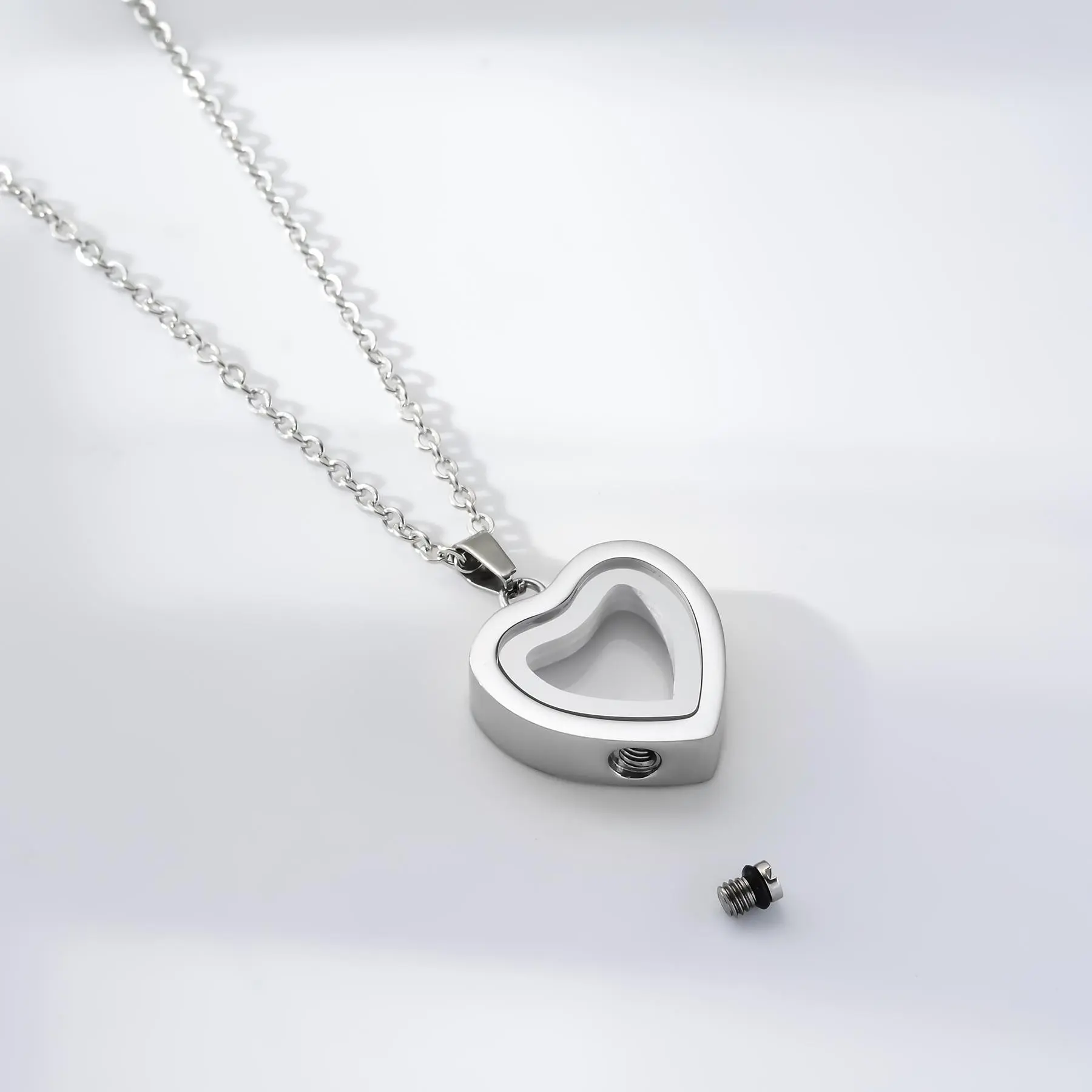 New Heart Shaped Glass Urn Necklace for Memorial Ashes Hair Perfume Stainless Steel Pendant Fashion Keepsake Jewelry Gift