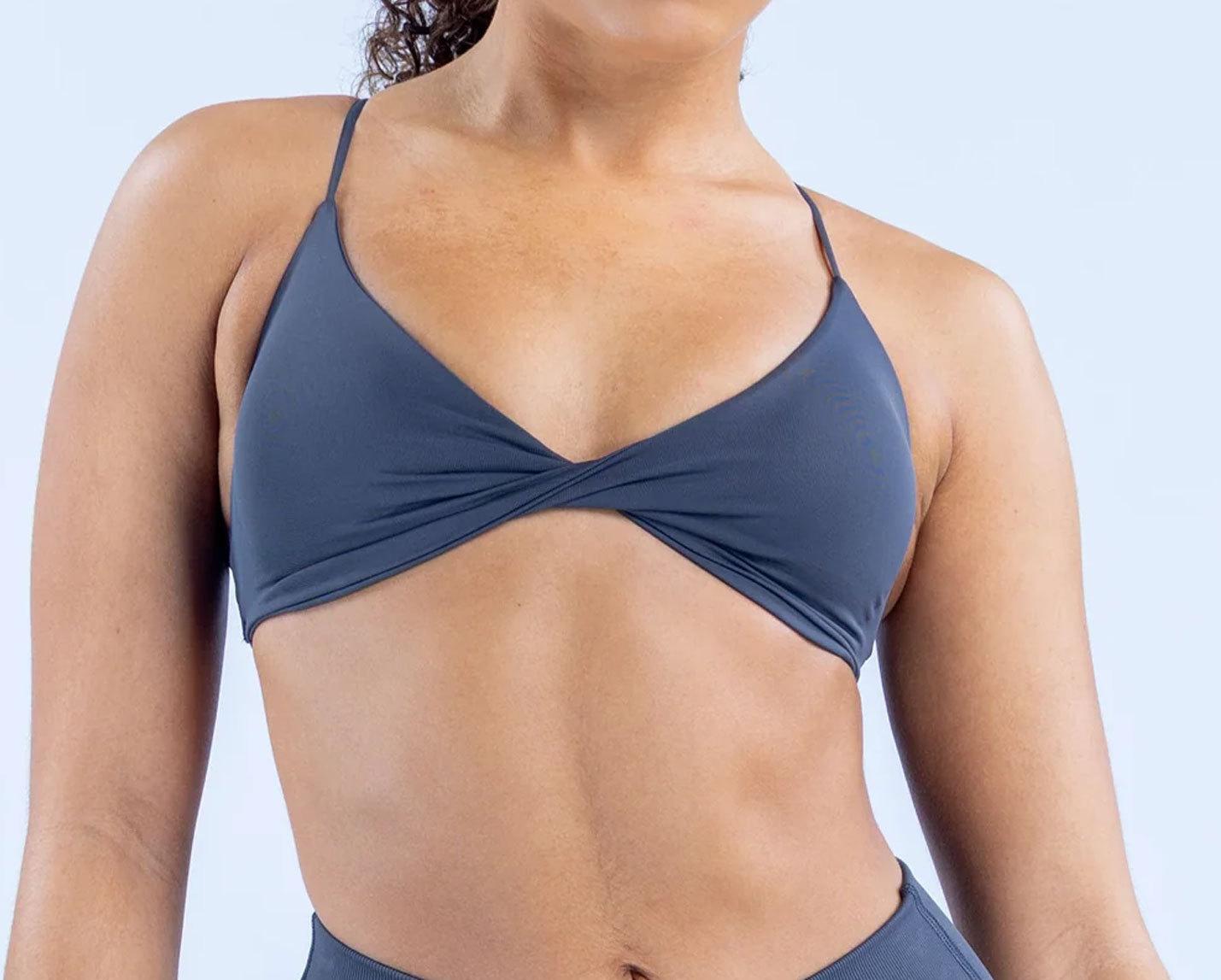 DFYNE Seamless Thin Strap Bandeau Top |   Front twisted back design for a supportive and flattering look, high elasticity and skin-friendly fabric that won't dig into your shoulders, providing a bare-skin feel during exercise.
