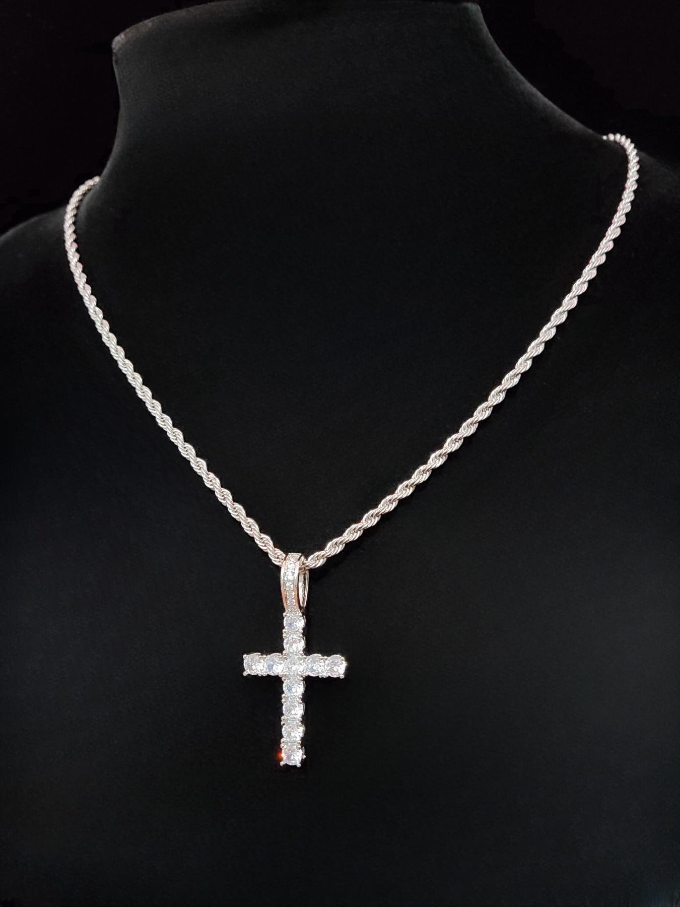 Artificial Zircon Cross Pendant Twist Chain Necklace Zirconia Cross Pendant, Punk Style Cross Chain Design Jewelry for Party, Daily Decor, Trendy All-match & Exquisite Jewelry for Birthday Gift, Glitter Cross Pendant
