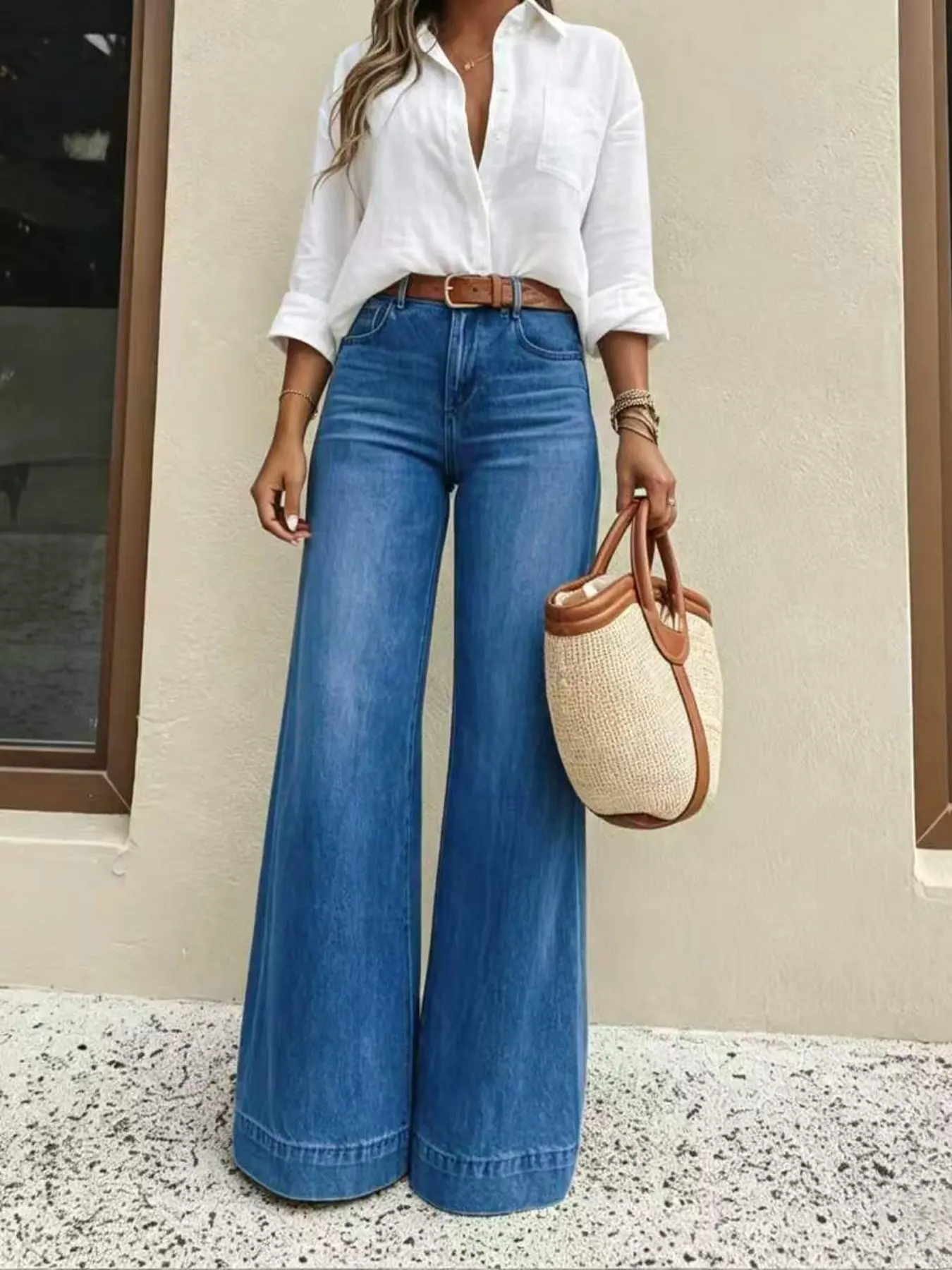 Women's Classic Washed Blue High-Waisted Wide-Leg Jeans, Slim Fit, Comfortable Fabric, Flowy Bell Bottoms, Long Drop-Length Pants