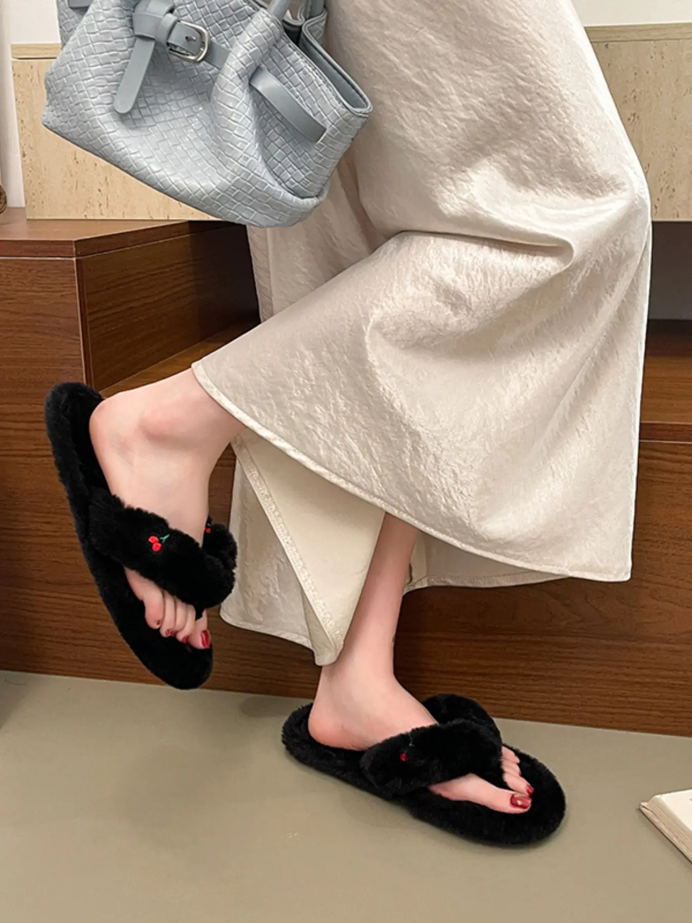 Women's Plush Flip Flops, and, Cherry Bow Embroidery, Warm and Cozy, Casual Home Shoes, Comfortable and Stylish