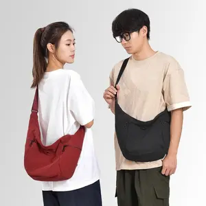 Large capacity bag 2026 new dumpling bag light sports wind messenger bag versatile nylon shoulder bag