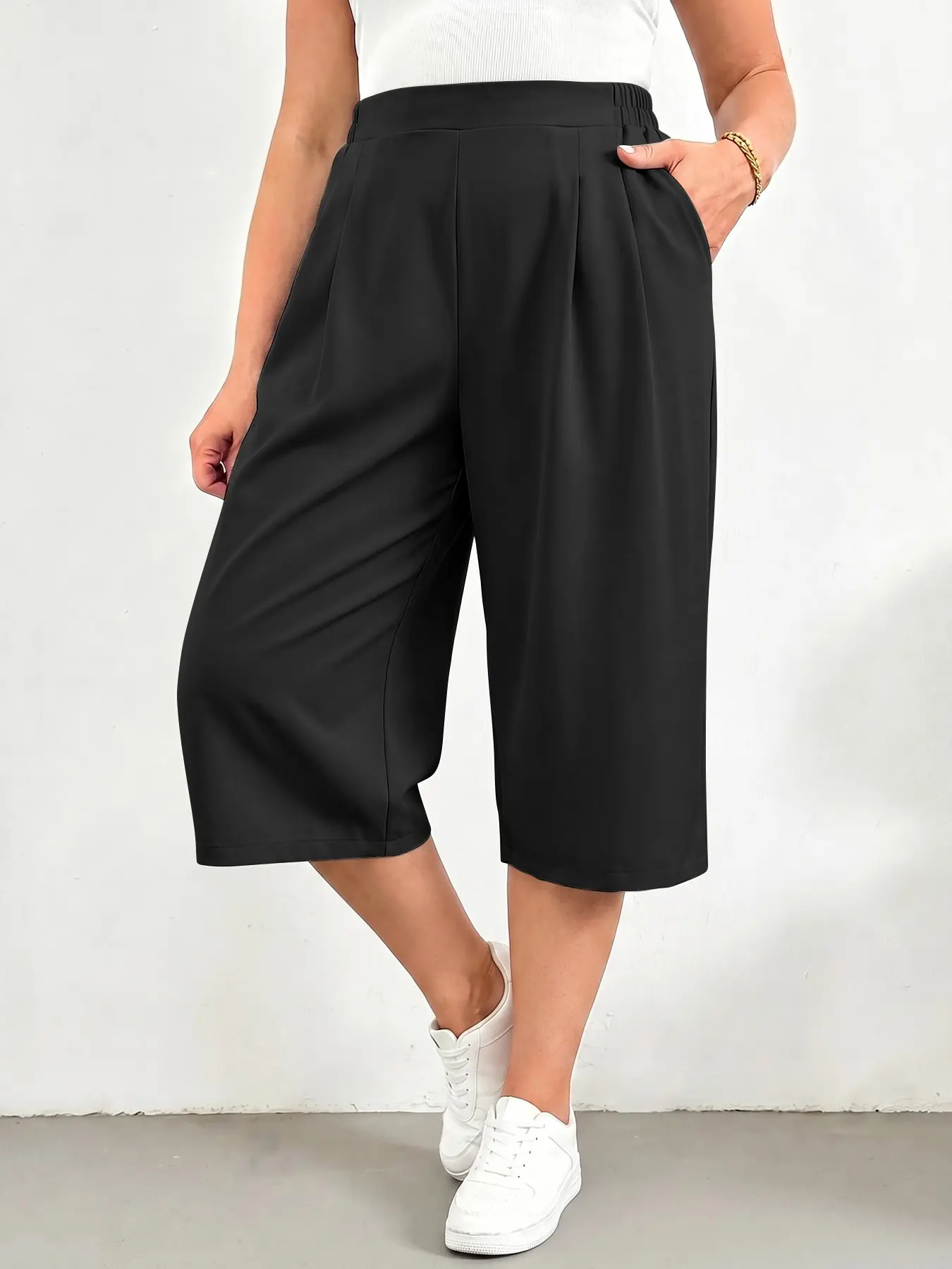 Plus Size Wide Leg Capri Yoga Pants for Pear Shaped Women Elastic High Waist Culottes with Pockets Loose Curvy Casual Workout Gym Cropped Trousers