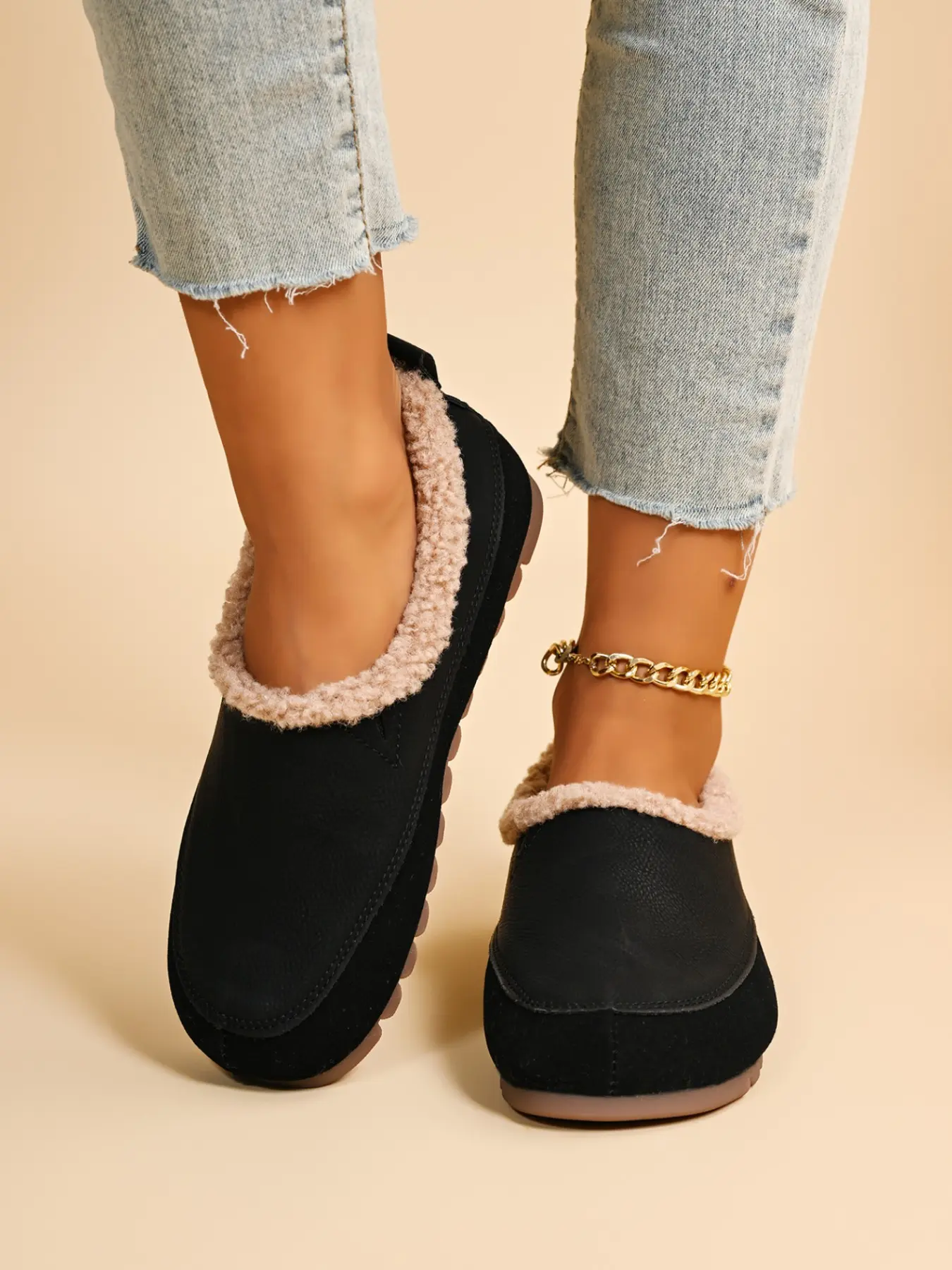 Winter New Retro Fuzzy Warm Cotton Shoes, Thick Sole Anti-Slip Outdoor Wear, Comfortable Slip-On Casual Footwear, Simple Commute Cold Protection