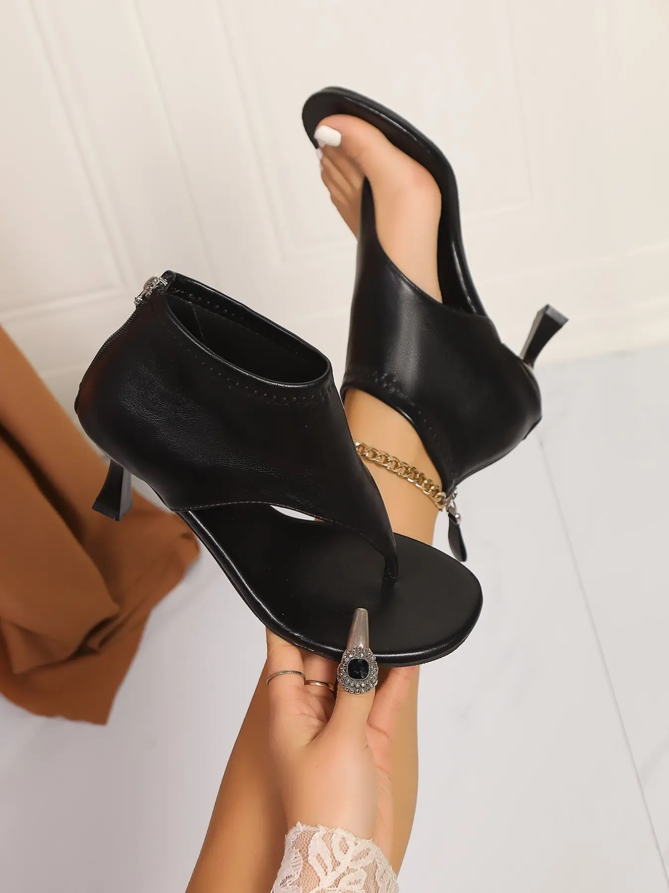 Women's Sexy Fashionable Heeled Sandals, Plain Pattern Textile Upper, Rubber Sole, Less Than Ankle Height, All Seasons Footwear