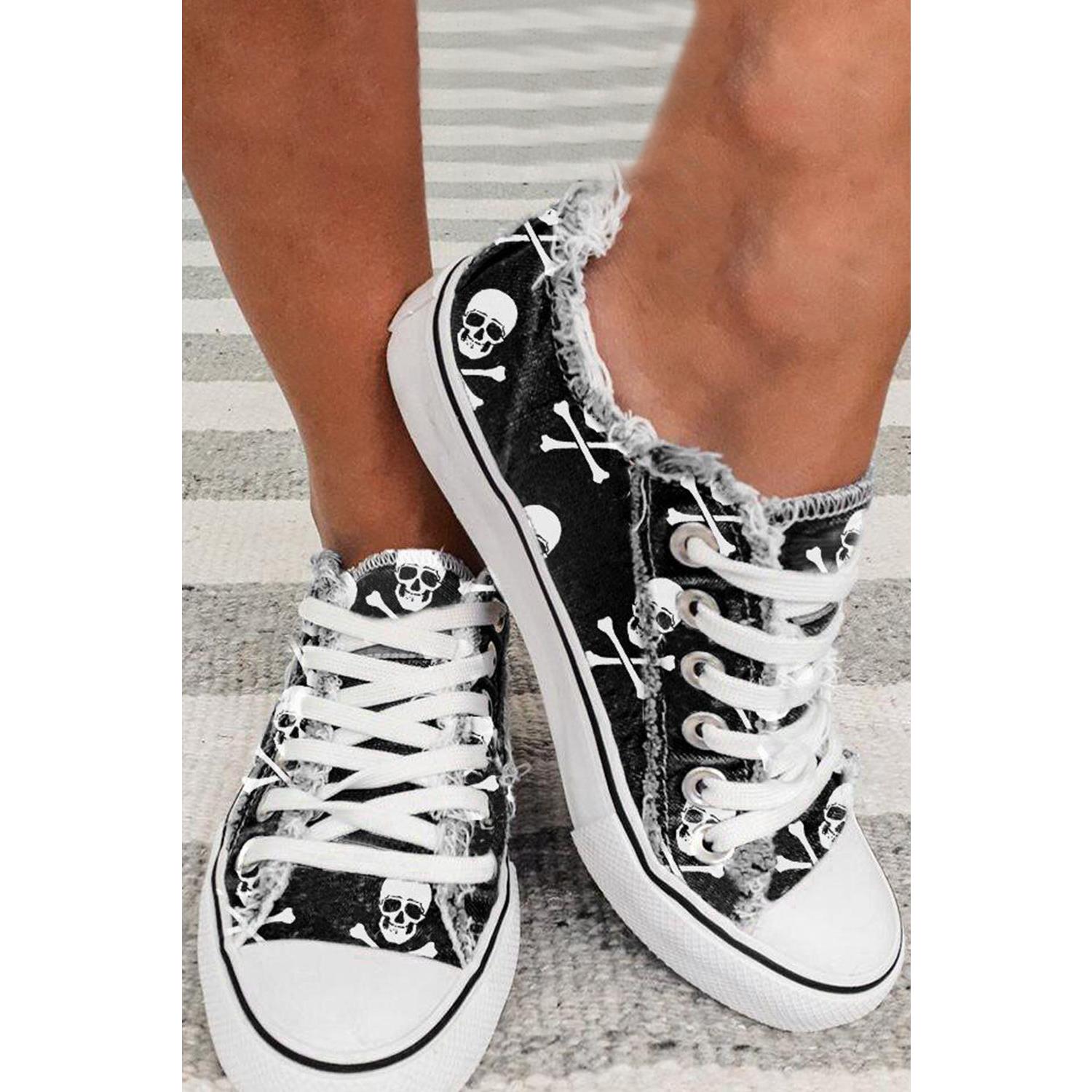 Skull Print Lace-up Canvas Sneakers, Casual Low Top Walking Shoes for Men & Women, Halloween Gothic Streetwear Shoes