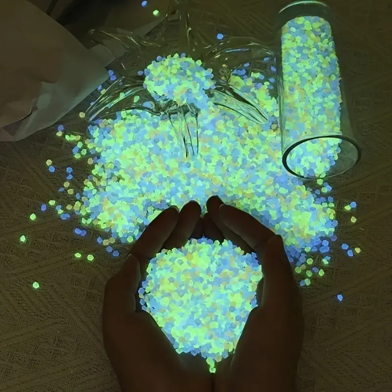 10000 Fluorescent Glow-In-The-Dark Stones Per Bag, Ideal for Outdoor Garden Accessory, Garden Decor, Wedding, Party, Holiday, Aquarium, Outdoor Landscape, DIY Crafts
