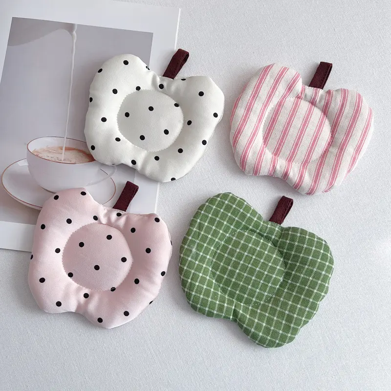 Korean Ins Style Apple Shaped Quilted Fabric Coaster Set, Cute Soft Heat-Resistant Anti-Scald Cup Mats with Polka Dot, Plaid & Striped Patterns, Decorative Drink Pads Ideal for Home Coffee Table, Kitchen Counter & Desktop Decoration