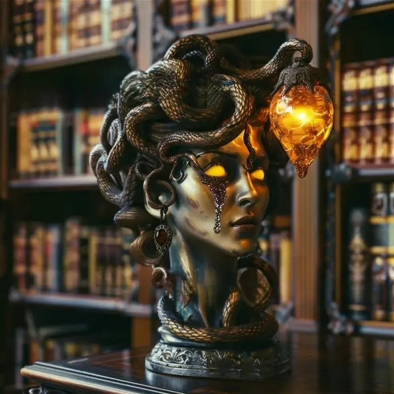 Medusa Table Lamp Statue, Mythical Monster Gothic Resin Decoration, High-Quality Mythological Monster Resin Ornament, Horror Atmosphere Decor