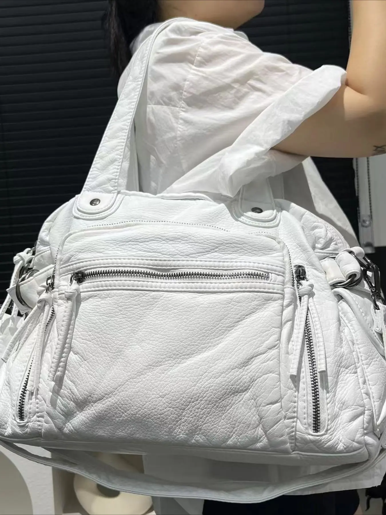 Ladies' fashionable retro washed tote bag Y2K motorcycle bag front pocket shoulder crossbody bag