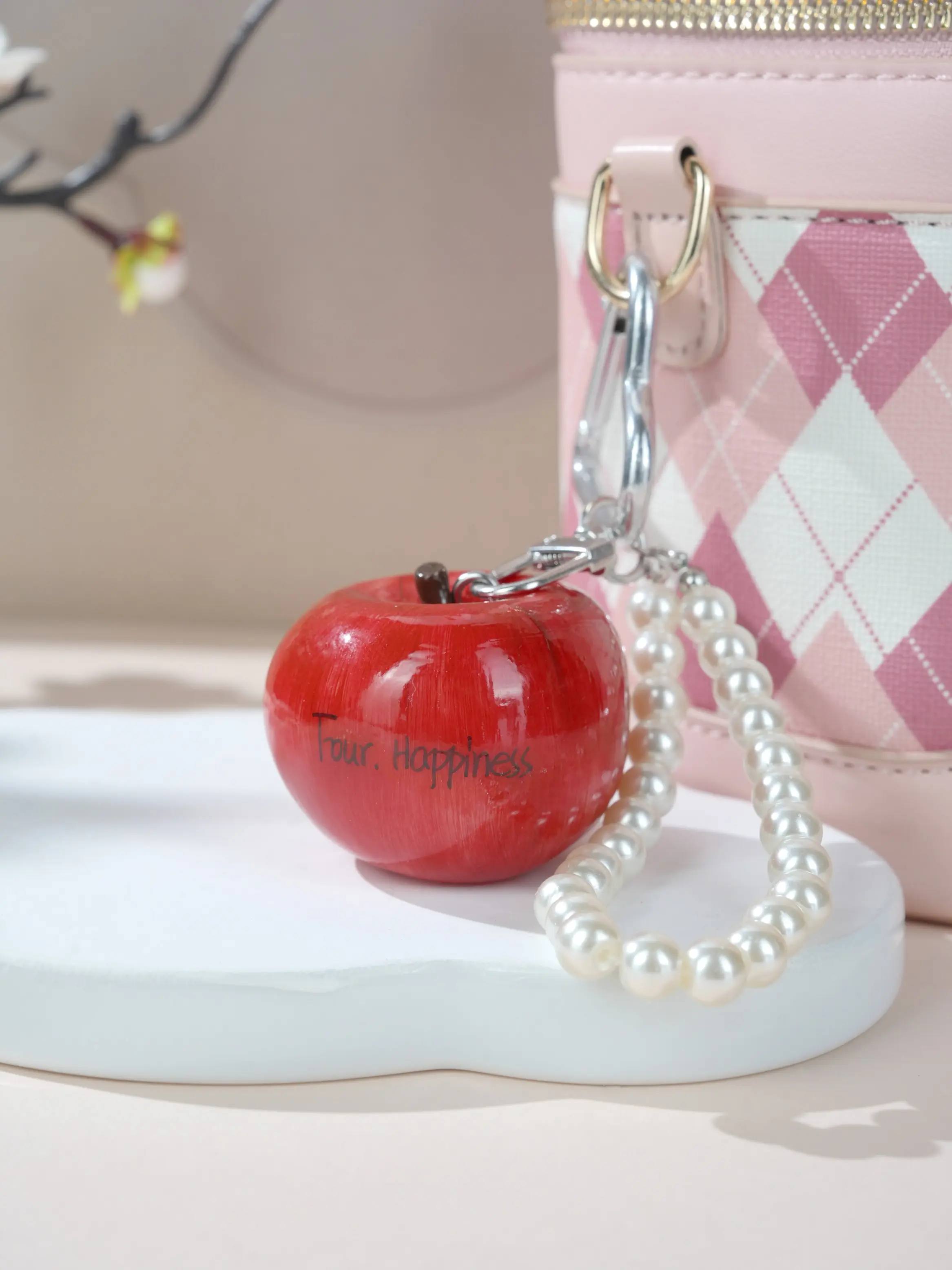 Cute Apple Bag Charm Set, Detachable Carabiner Key Holder, Sweet Style Backpack Accessory, Perfect Gift for Students and Friends