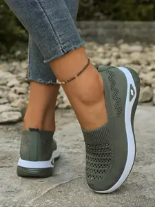 Women's Slip-On Casual Shoes Lightweight Shock Absorption Elderly Sports Sneakers Breathable Comfortable Single Shoe