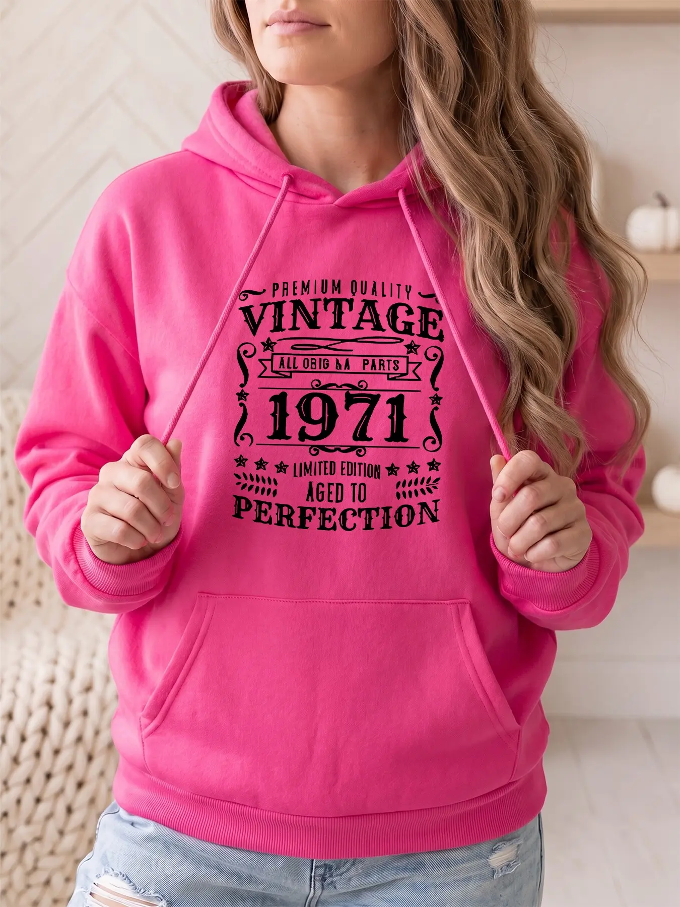 Women's Hooded Sweatshirt with Letter Print, Kangaroo Pocket Long Sleeve, Casual Fall & Winter Fashion, Perfect for Daily Wear and Parties