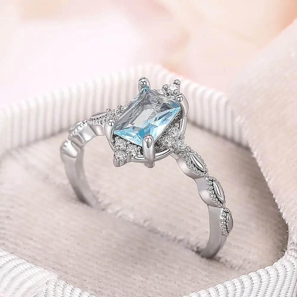 Dainty Crown Princess Ring for Women, Minimalist Elegant Fresh Style Tiny Band, Delicate Feminine Stackable Everyday Wear, Sweet Romantic Fashion Jewelry Gift