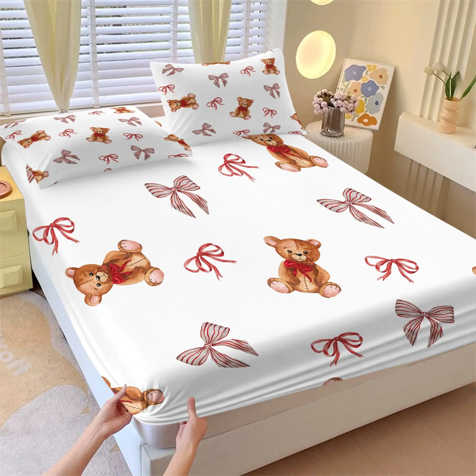 Watercolor Bow Teddy Bear Fitted Sheet 3-Piece Set, Patch Bear & Red Ribbon Bow Print, 1 Fitted Sheet + 2 Pillowcases, Stretch Deep Pocket Design, All Season Use, Decor For Teens & Kids Bedroom, Ideal Gift For Girls, Bed Sets