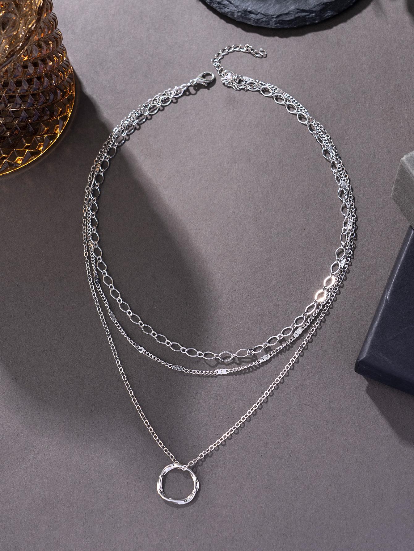 Circular square pendant three-layered layered necklace - trendy twisted chain collar chain for ladies