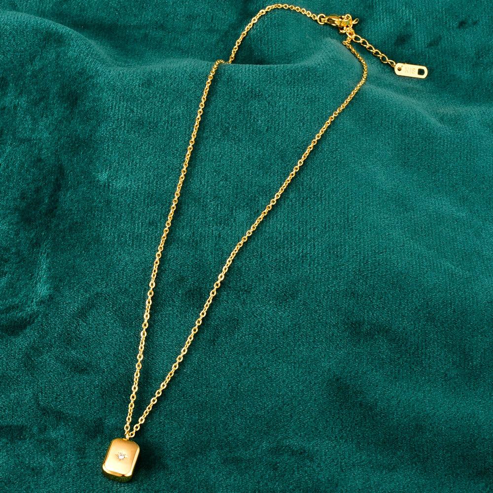 Oblong brand North Star light inlaid zircon pendant necklace square brand star mount collarbone chain female