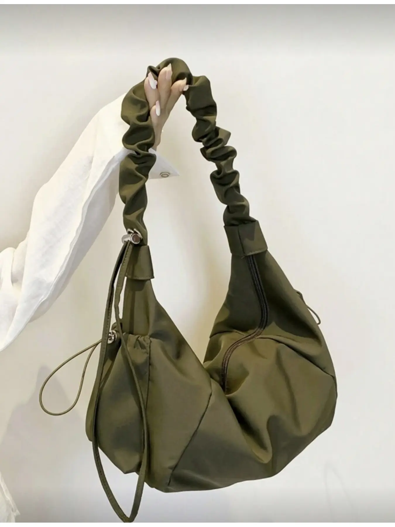 Women s Nylon Multi Pocket Dumpling Bag Casual Pleated Drawstring Shoulder Bag Bohemian Style Hobo Bag Green
