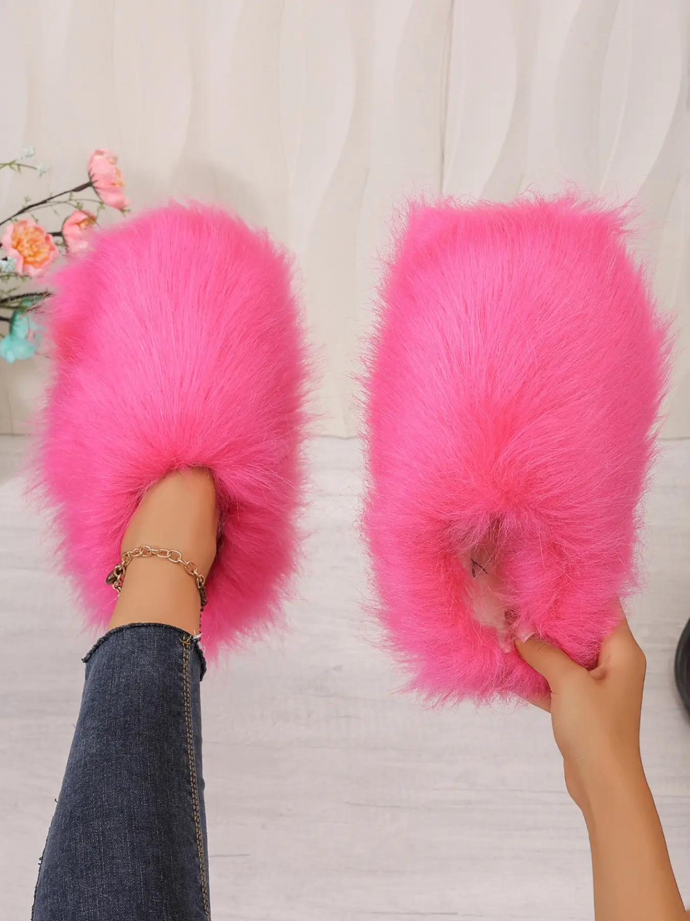 Trendy Women's Fuzzy Mule Slippers, Full Coverage Plush Design, Winter Home & Casual Shoes, Sporty Style, Above Ankle Height