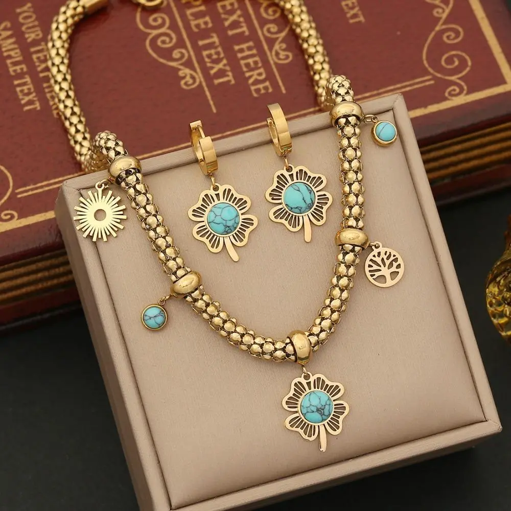 Women's Vintage 2-Piece Turquoise Boho Female Jewelry Set - Gold Sun Pendant Gold Necklace, Floral Motif Earrings, Statement Pieces for Casual Wear, Birthday, Beach Outfits, Holidays