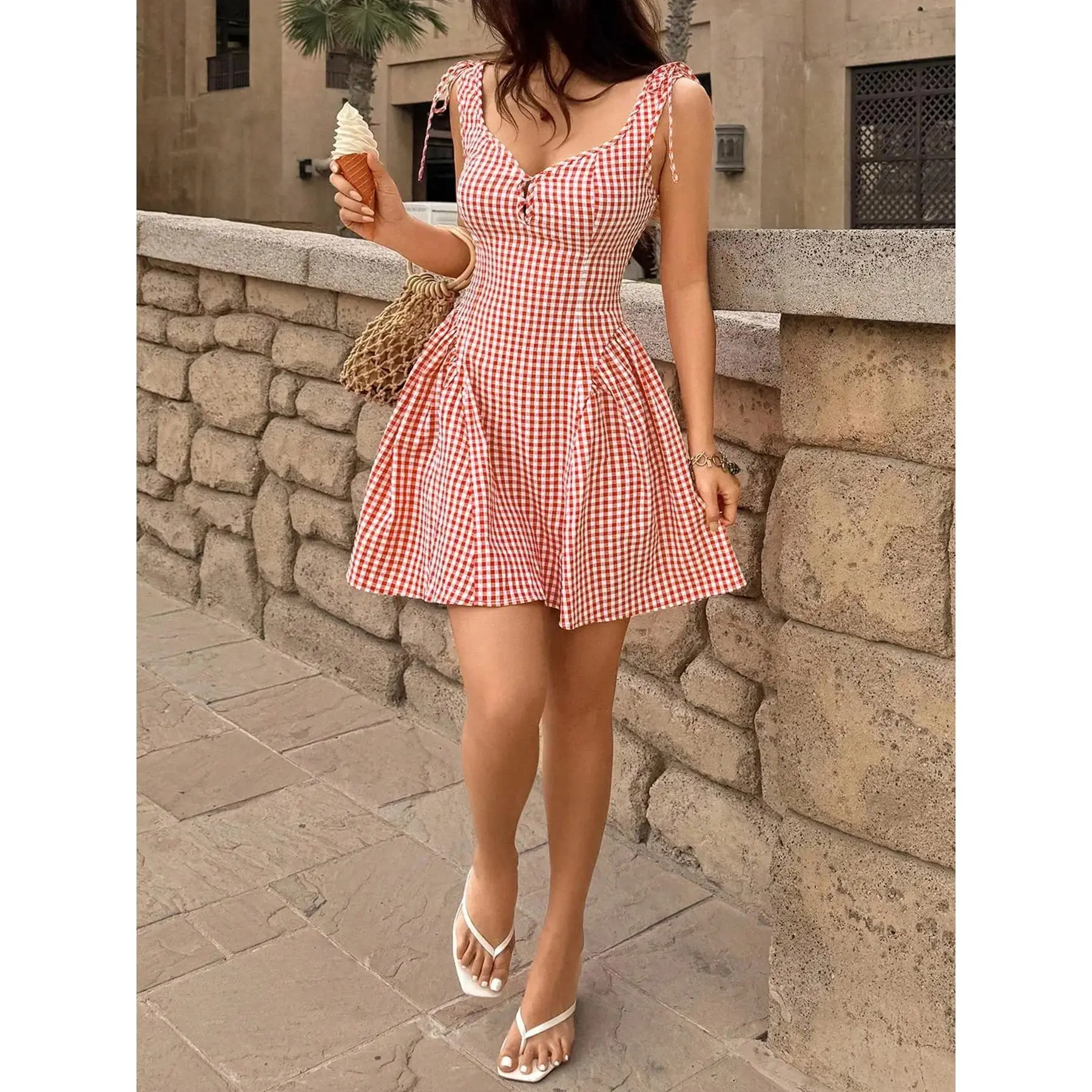 Gingham Print Mini Sleeveless Dress with Sweetheart Neckline, Tie Shoulder Straps and Ruched Bust, A-Line Flared Skater Dress for Summer, Vacation and Casual Outings
