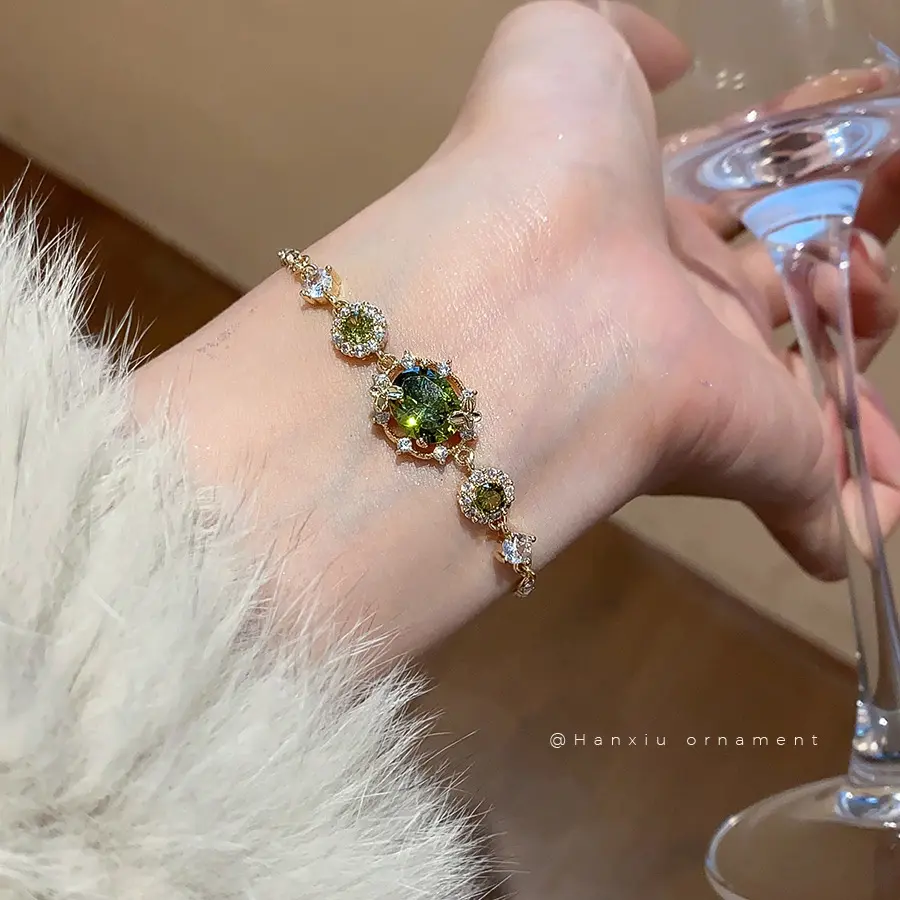 Women's Vintage Gold-Plated Oval Cut Halo Bracelet, Link Chain with Olive Green Crystals & Sparkling Rhinestones, Statement Christmas Gift Idea, Christmas Gift Ideas