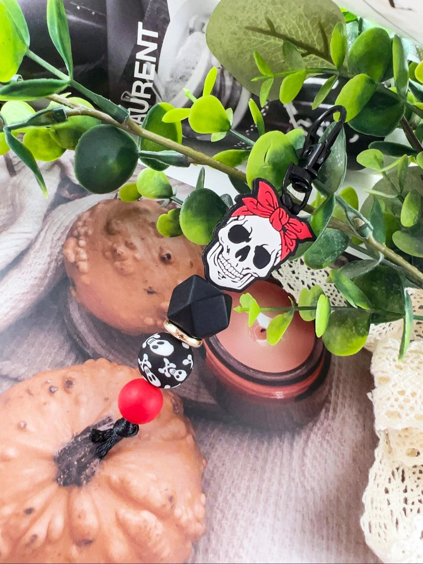 Creative Skull Design Beaded Cute Charms Keychain, Bag Charm, Novelty Silicone Beaded Keychain for Car Keys, Cute Keychain, Fashion Accessories for Women & Men As Gift, Charms, Halloween, Cute Keychain Accessory