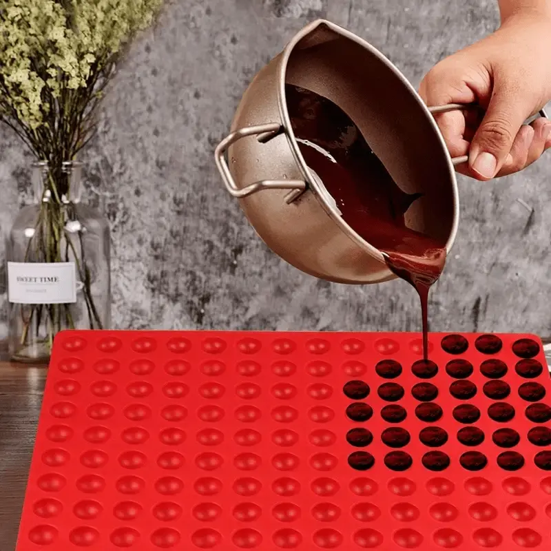 1pc Mini Circular Silicone Mold, 468-cavity Hemispherical Chocolate Dessert Baking Mold with Red Non-stick Surface,Suitable for Baking Small Dog Treats, Jellies, and Festive Dessert Decorations Bakeware