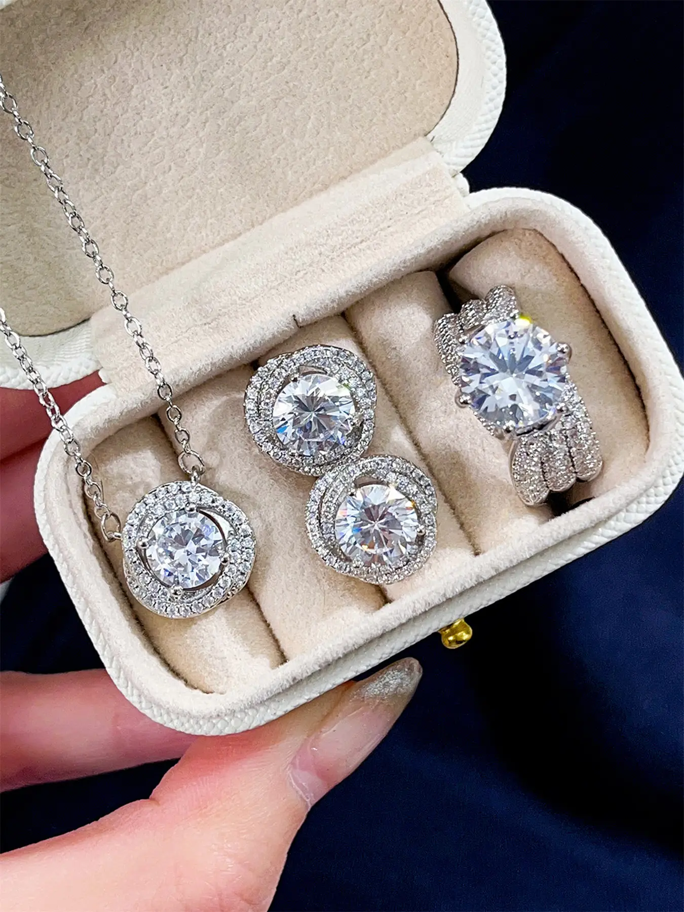 Elegant Cubic Zirconia 4-piece Jewelry Set Including Ring, Necklace and Earrings with Gift Box, Specially Designed for Women, Suitable for Weddings, Engagements, Anniversaries, Parties, Valentine's Day Jewelry Gifts and Other Occasions