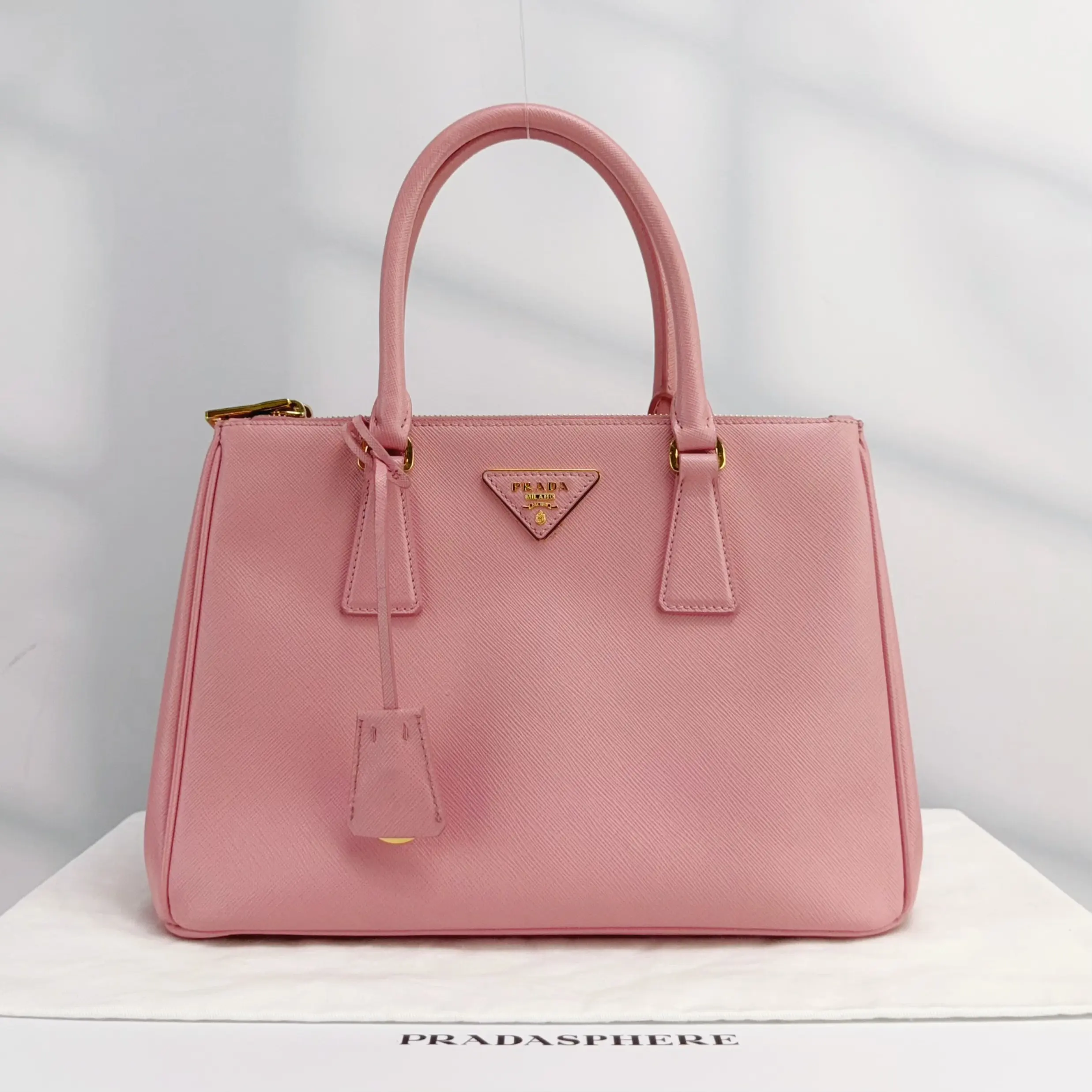 Pre-owned PRADA Classic Luxury Designer Collection 0816 RINAC9207497092