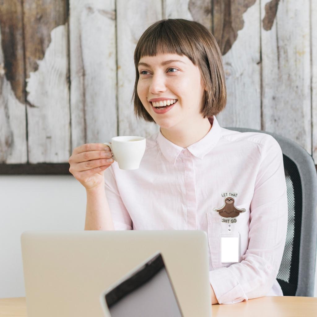 Sloth Design Retractable Badge Holder, 1 Count Cute Badge Scroll Badge Clip, ID Card Pack for Student Office Staff Doctor Nurse Teacher