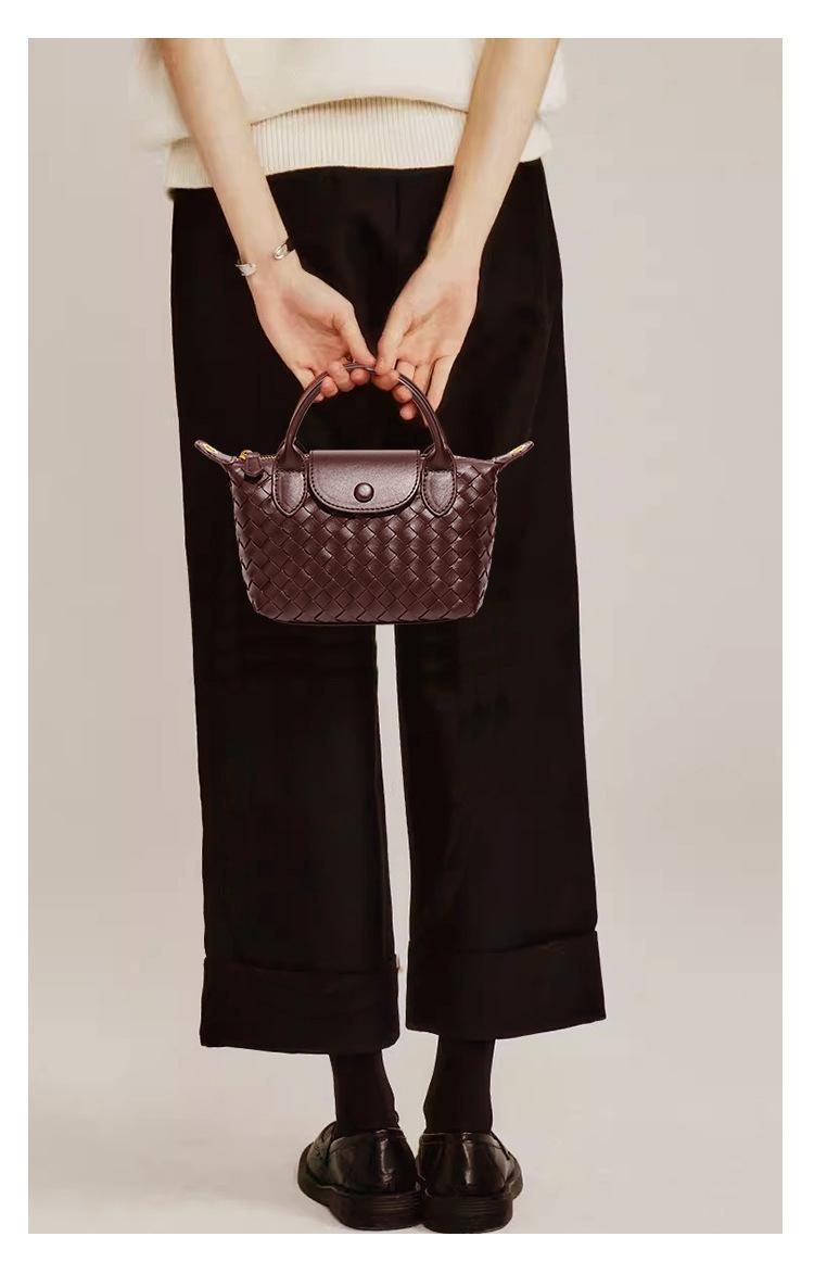 6252 Hand-woven Shoulder Dumpling Bag 2025 New PU Leather Fashion Commuter Messenger Bag