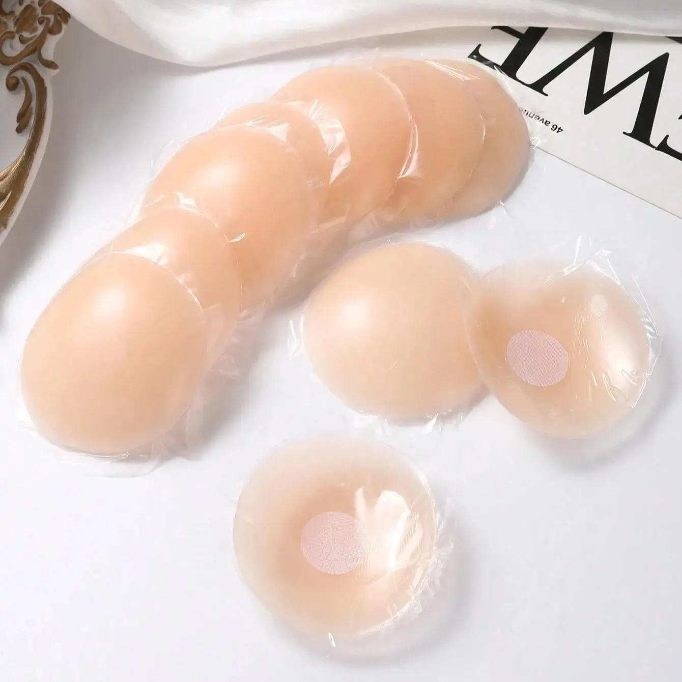 10pcs Reusable Silicone Round Liquid Nipple Covers, Invisible and Non-Marking Breast Petals, Comfortable and Discreet Under Clothing, Women, Fit, Silicone Pad