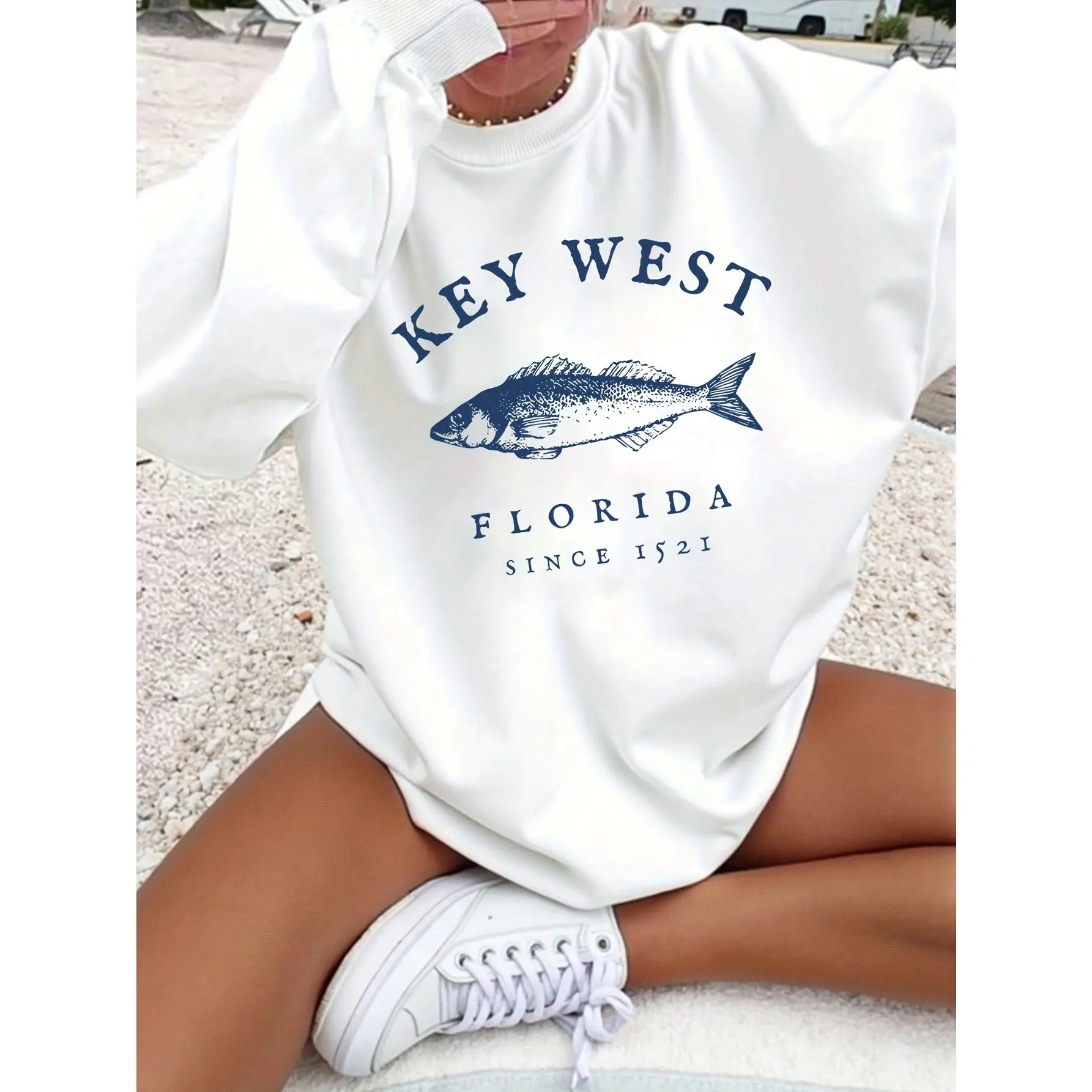 Women's Casual Round Neck Sweatshirt  Animal Fish Letter Pattern Print, Regular Fit Round Neck Sweatshirt, Suitable for Autumn And Winter Seasons, Women's Clothing