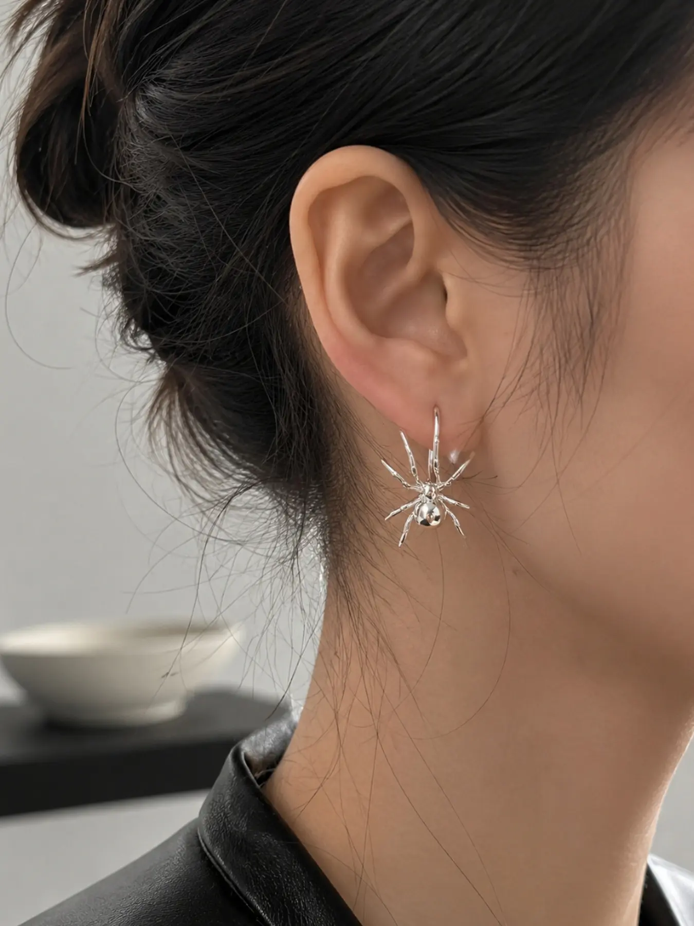 Silver Tone 3D Spider Hoop Earrings Gothic Punk Statement Drop Earrings for Women and Teens Spooky Halloween Costume Party Jewelry Alternative Fashion Accessory Christmas Gift for Girlfriend Wife Daughter or Gothic Style Lovers