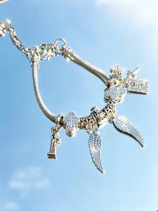 1 piece minimalist antique silver wing pendant bracelet, Statue of Liberty pendant bracelet, cross bead bracelet, Bible pendant bracelet, angel pendant bracelet, classic vintage style, adjustable DIY bracelet, travel souvenir gift, vacation outfit bracele