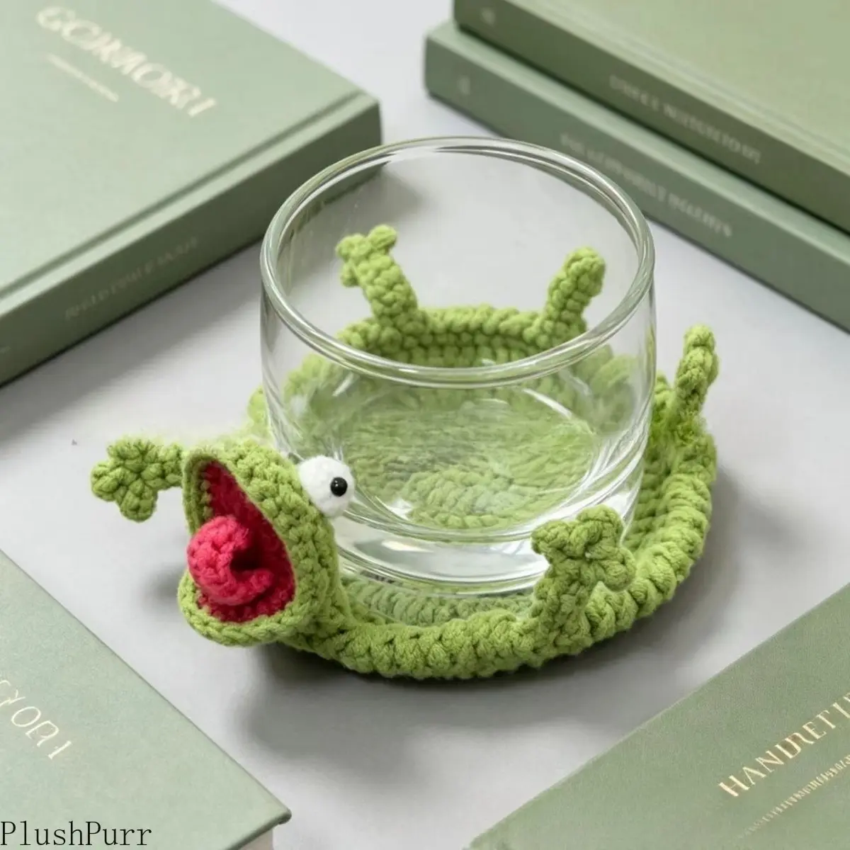 Hand‑Crocheted Squirrel Coaster, Heat‑Resistant Handmade Cup Holder Pad, Aesthetic Decor for Home and Office, Creative Practical Gift Choice for Women