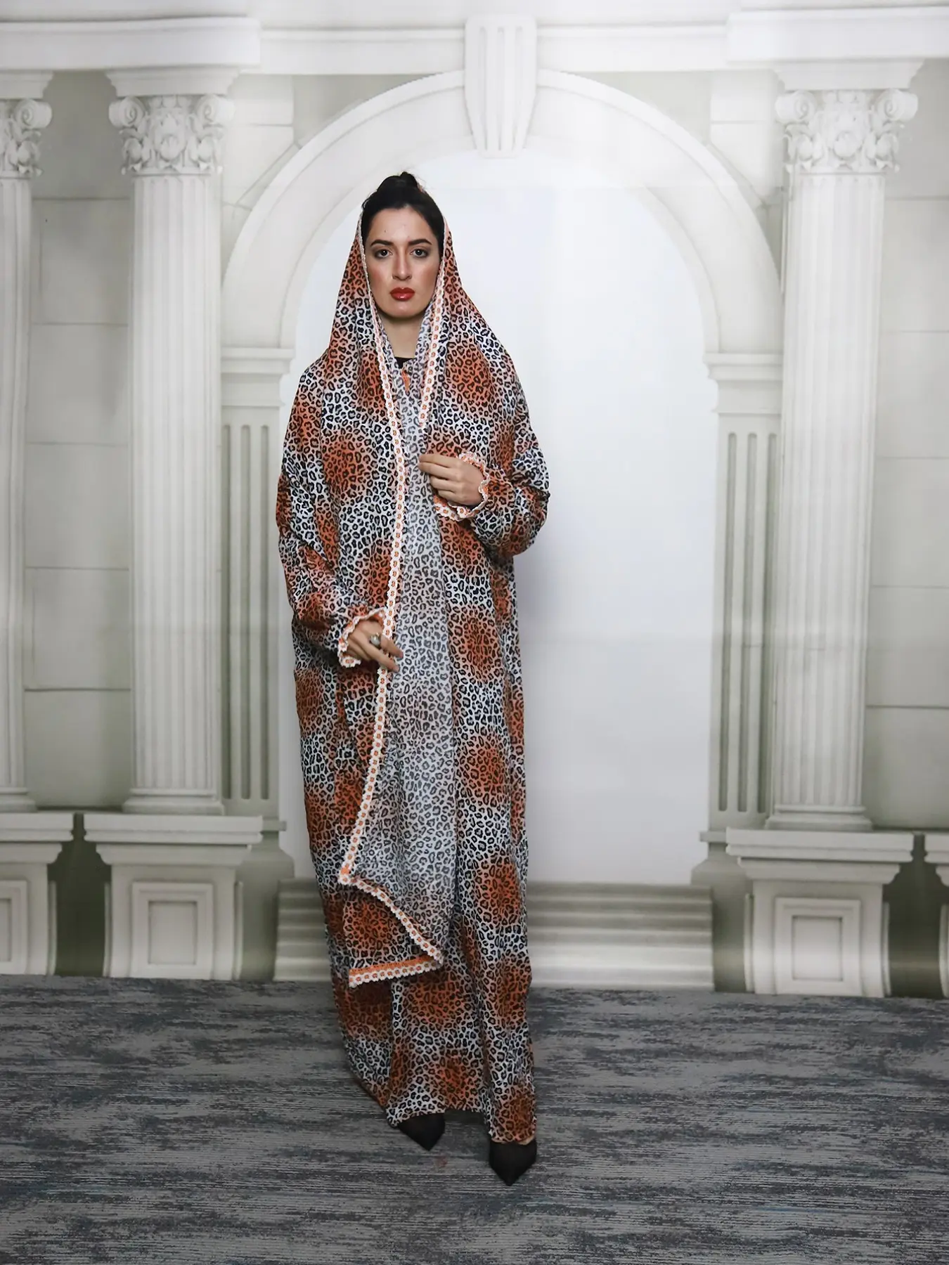 Middle Eastern Women's Scarf-Style Prayer Robe, Long Loose Comfortable Modest Printed Dress, Elegant Floral Trim Design, Perfect for Daily Wear
