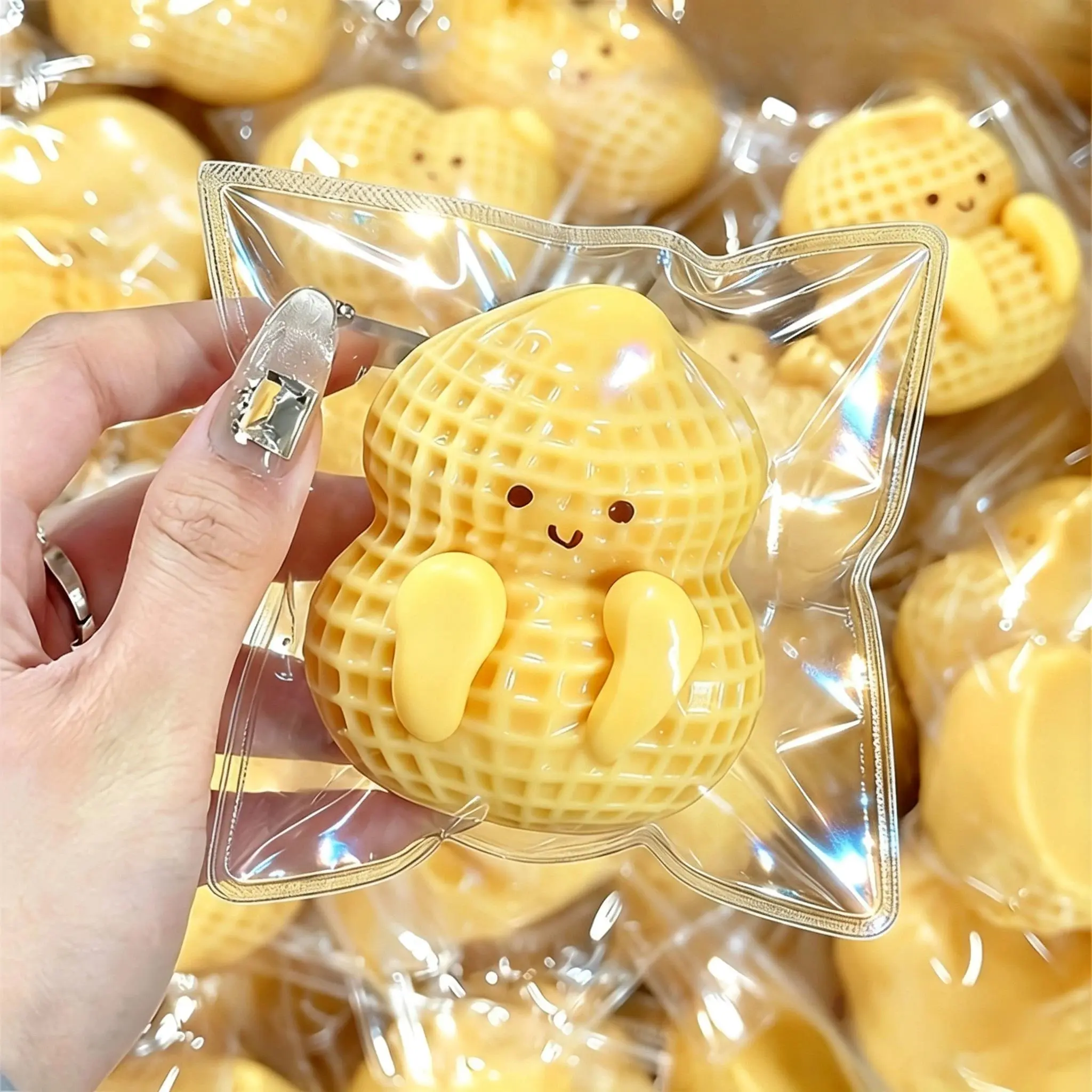 1PC Adorable Peanut Shaped Squishy Toy Anti Stress Squeeze Toy Kids Gift Office Desktop Decor Party Favor Holiday Present.