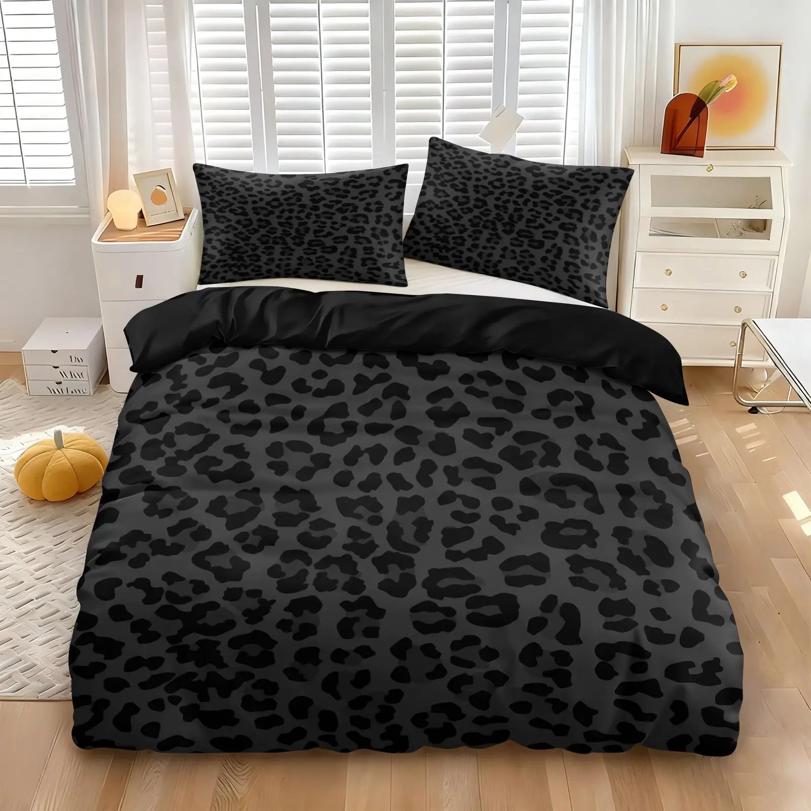 3PCS Classic Dark Leopard Decorative Bedding Set, Includes 1 Duvet Cover (No Insert) + 2 Pillowcases, Soft Comfortable Breathable All Seasons, HD Digital Print, Minimalist Cool Style, Great Decor For Girls Bedroom Dorm