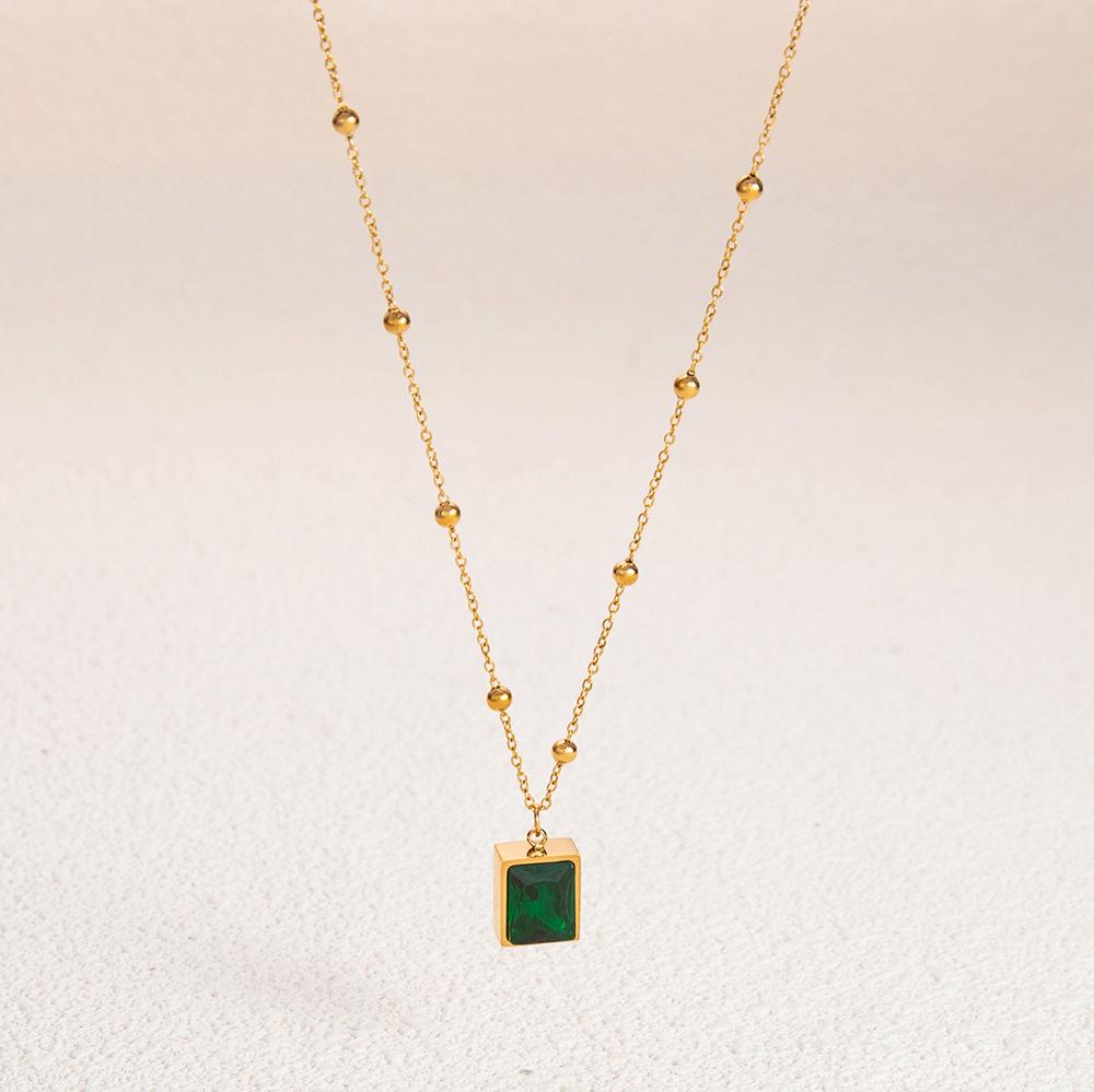 Stainless steel necklace plated with 18K gold, square emerald green rhinestone zircon clavicle chain necklace jewelry